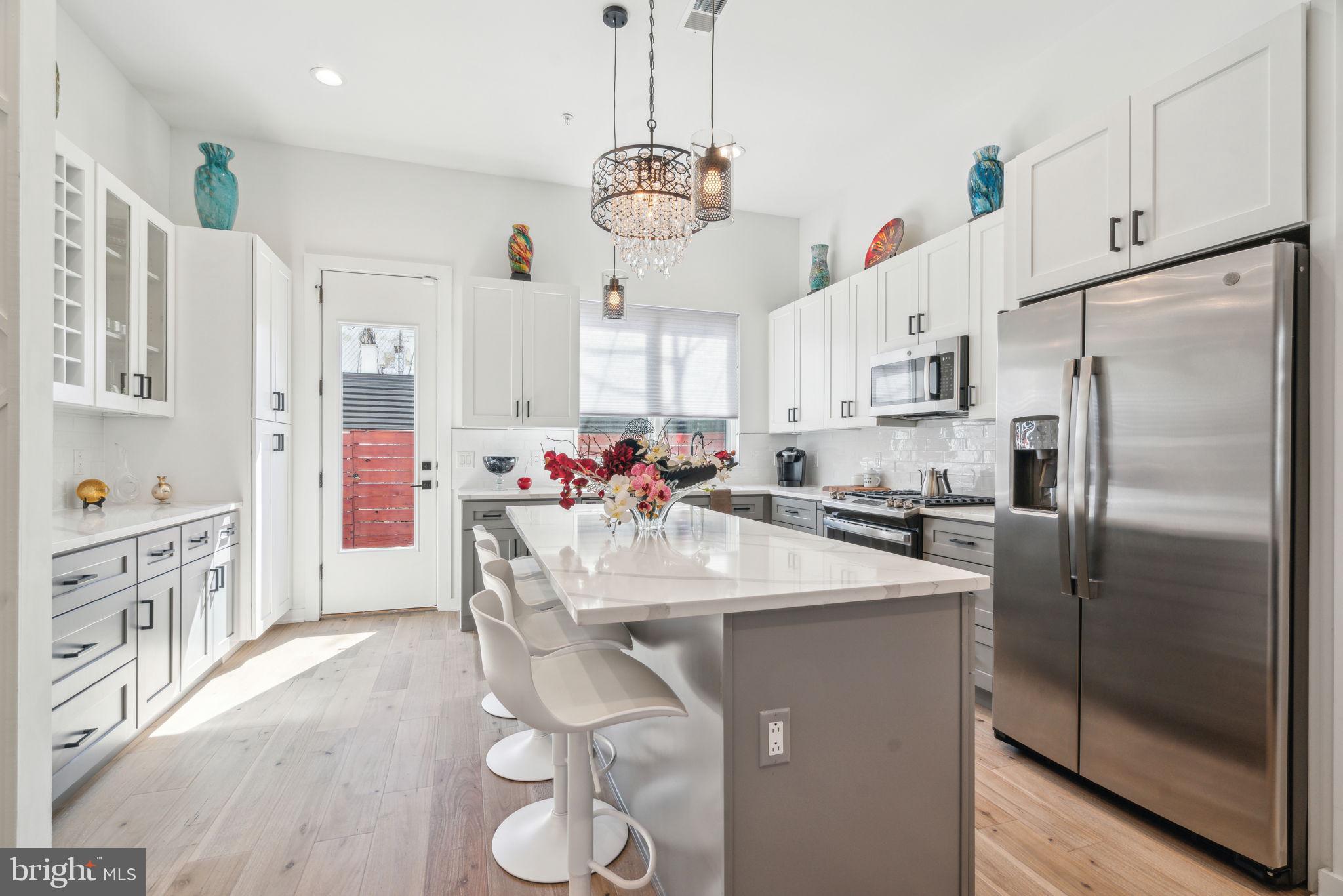 NORRIS SQUARE - Residential