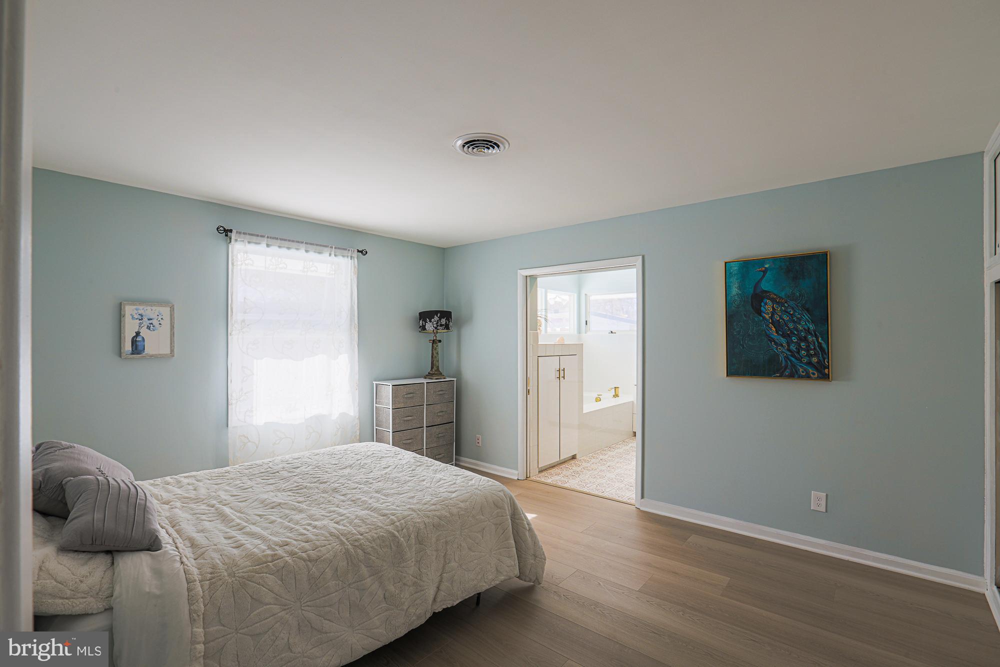 LONG MEADOW ESTATES - Residential