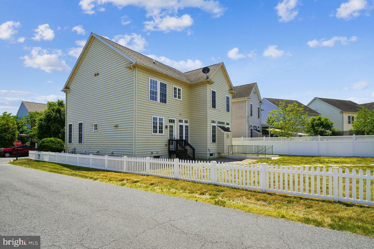 CANNERY VILLAGE - Residential