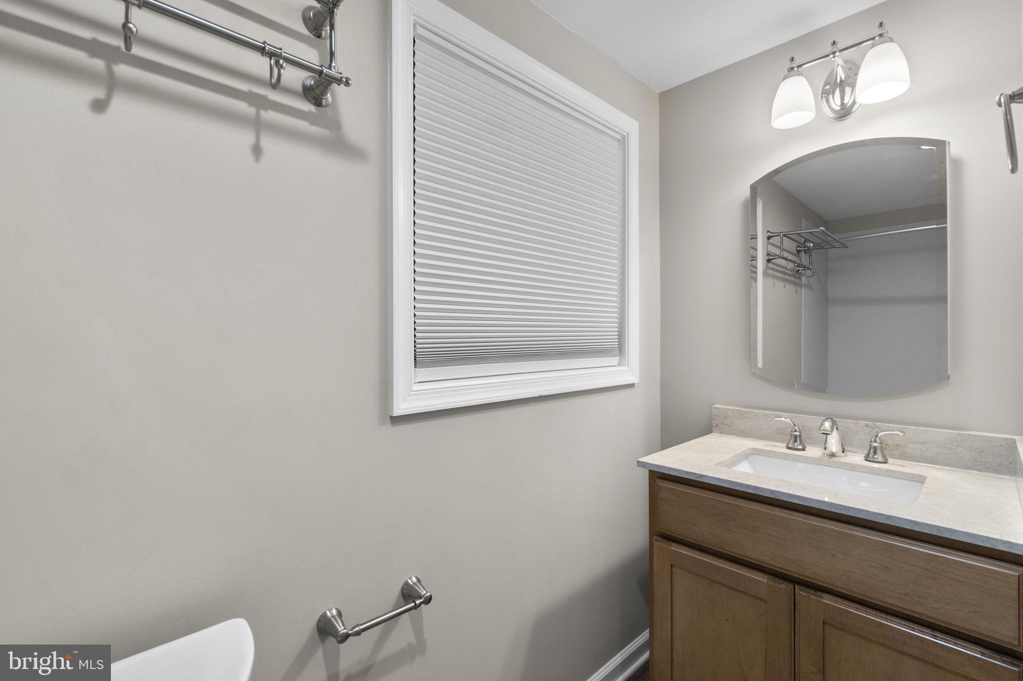 CARROLL SQUARE - Residential