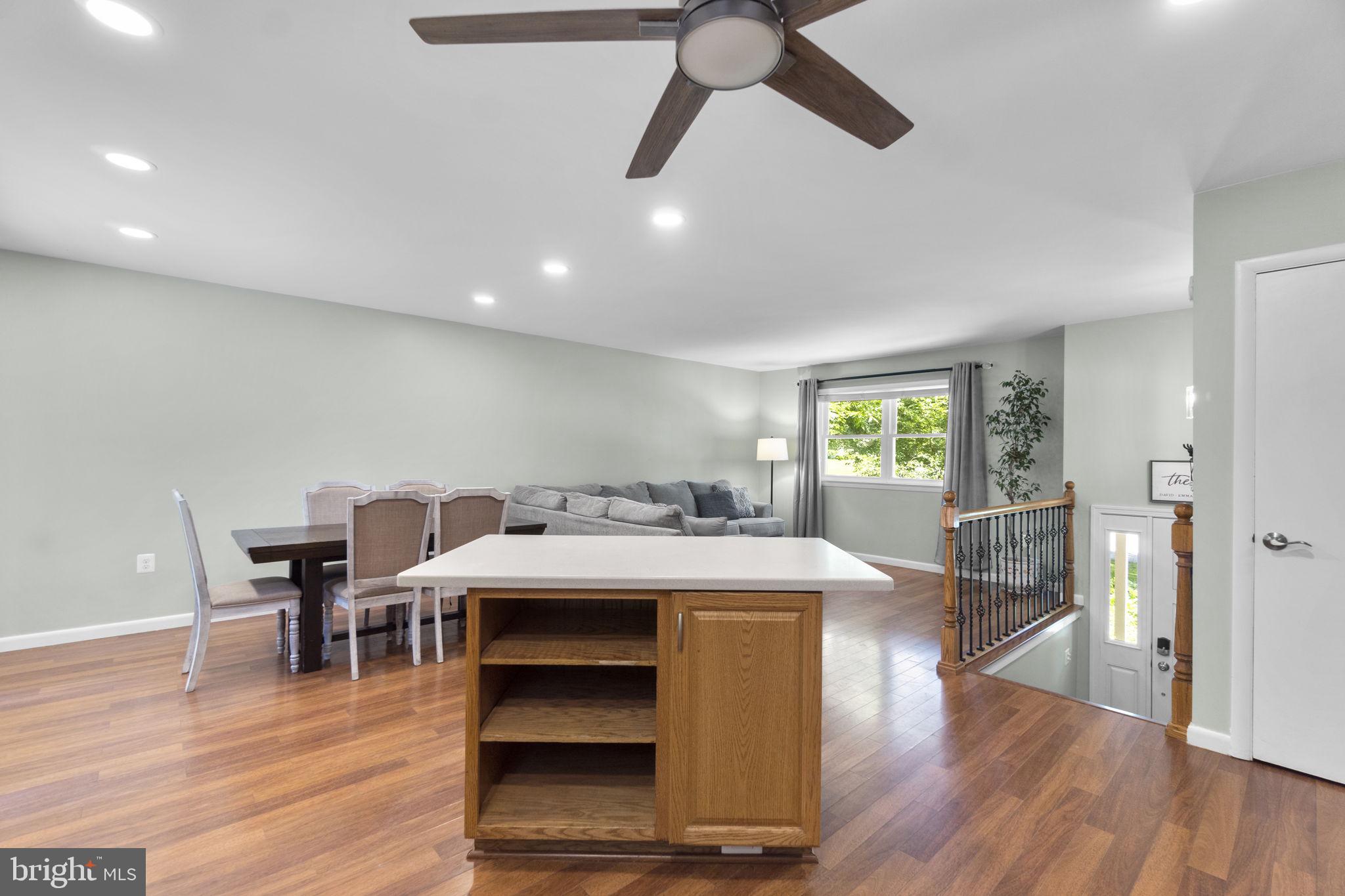 CARROLL SQUARE - Residential