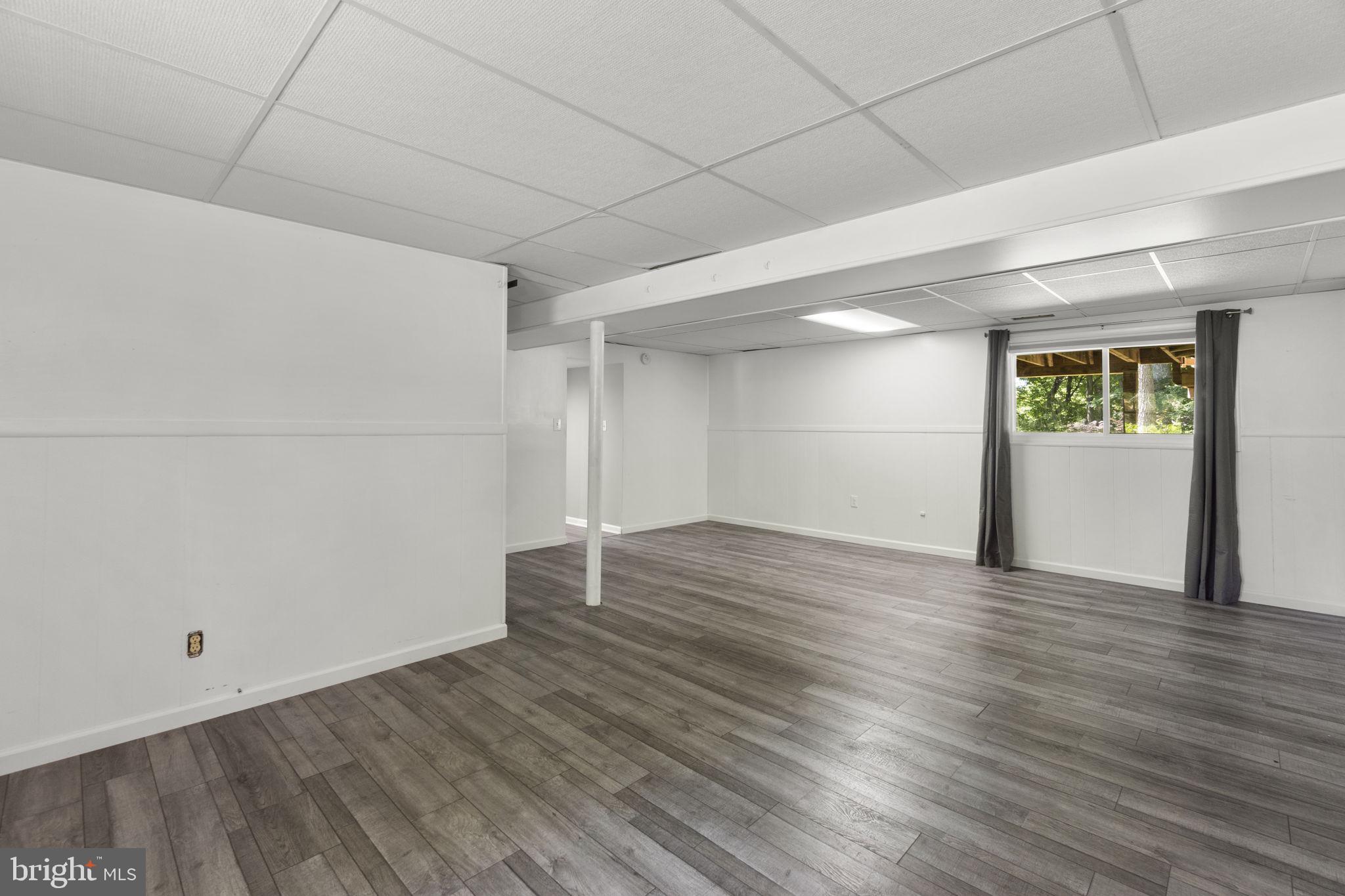 CARROLL SQUARE - Residential