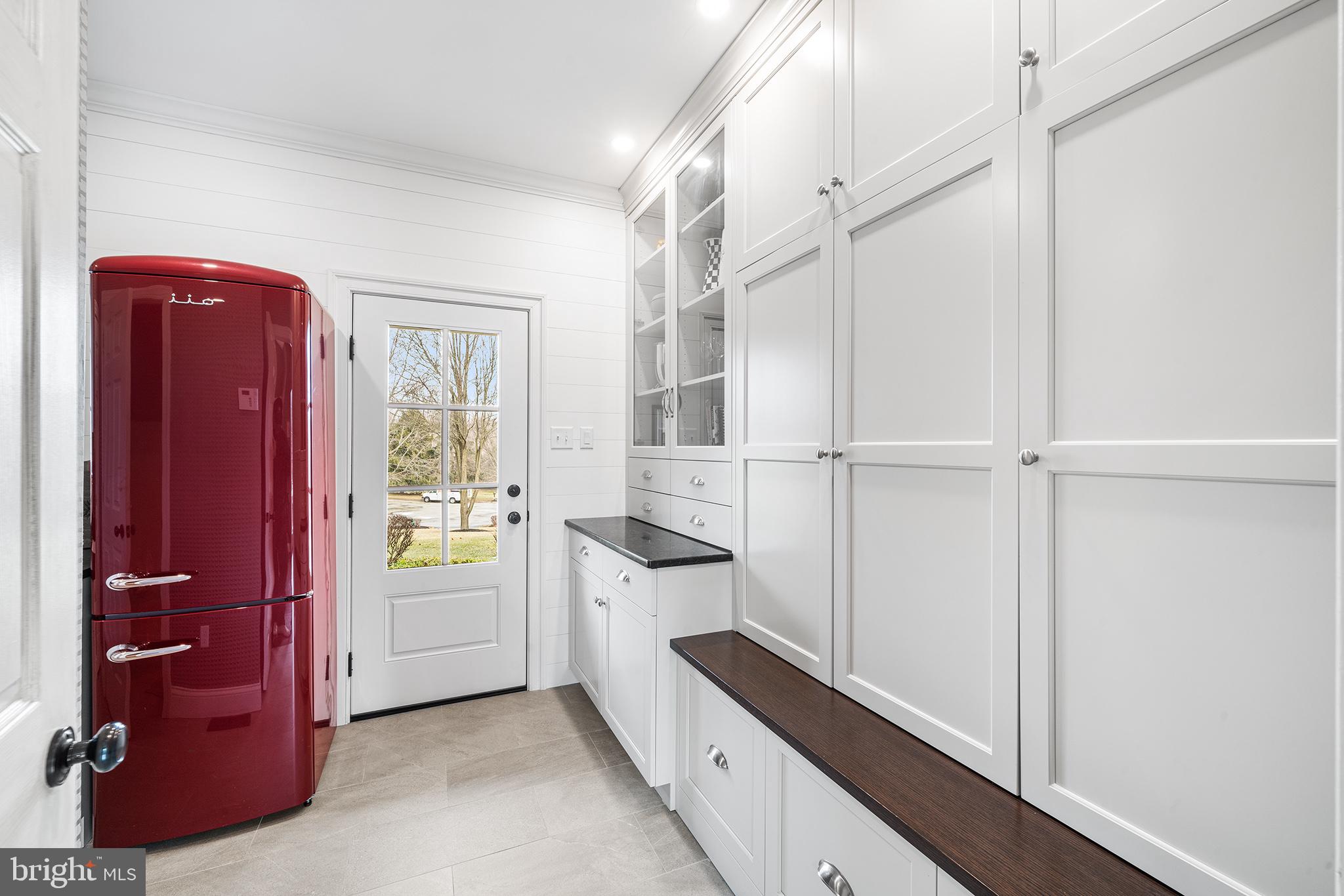 WHITEHORSE - Residential