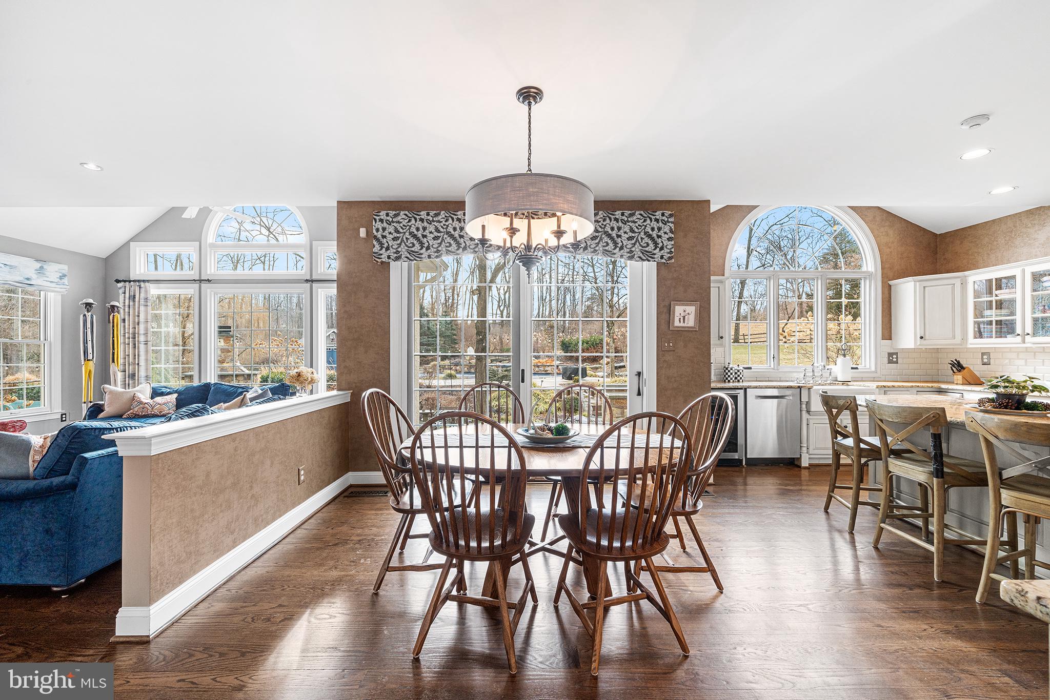 WHITEHORSE - Residential