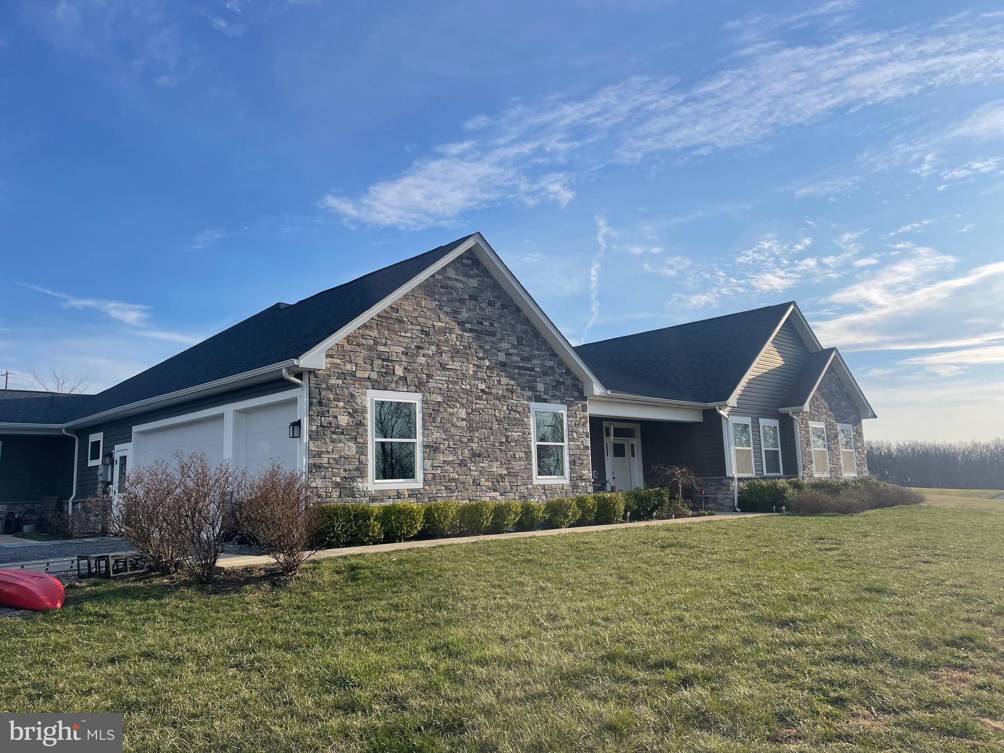 QUAIL HILL - Residential