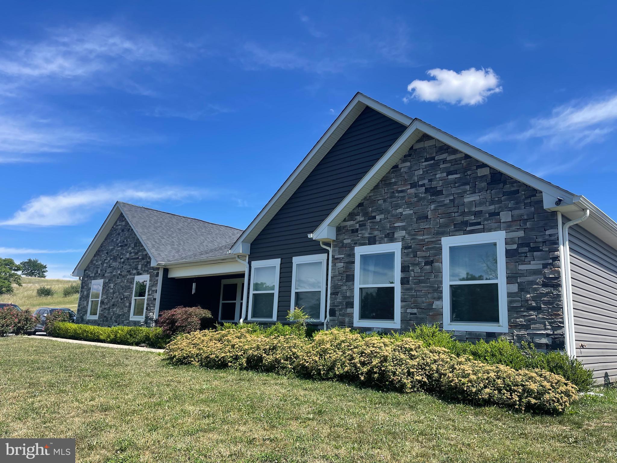 QUAIL HILL - Residential