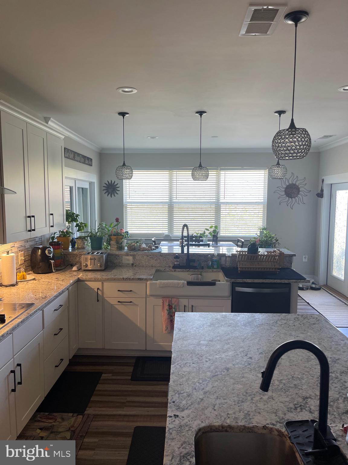 QUAIL HILL - Residential