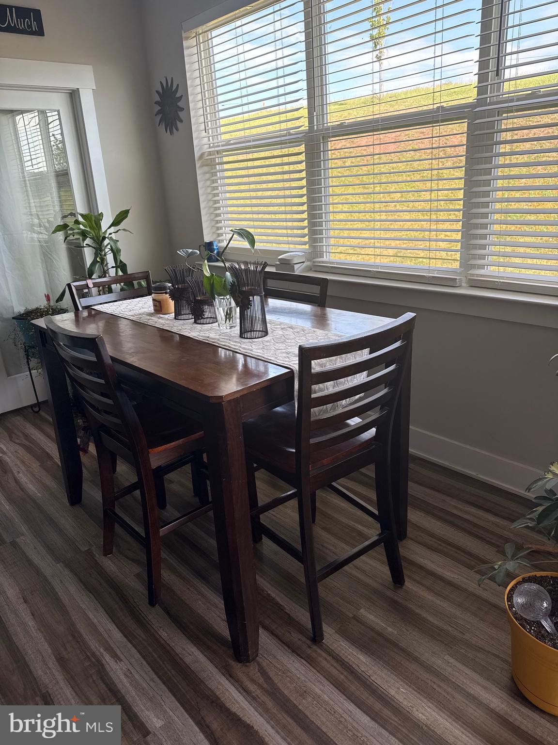 QUAIL HILL - Residential