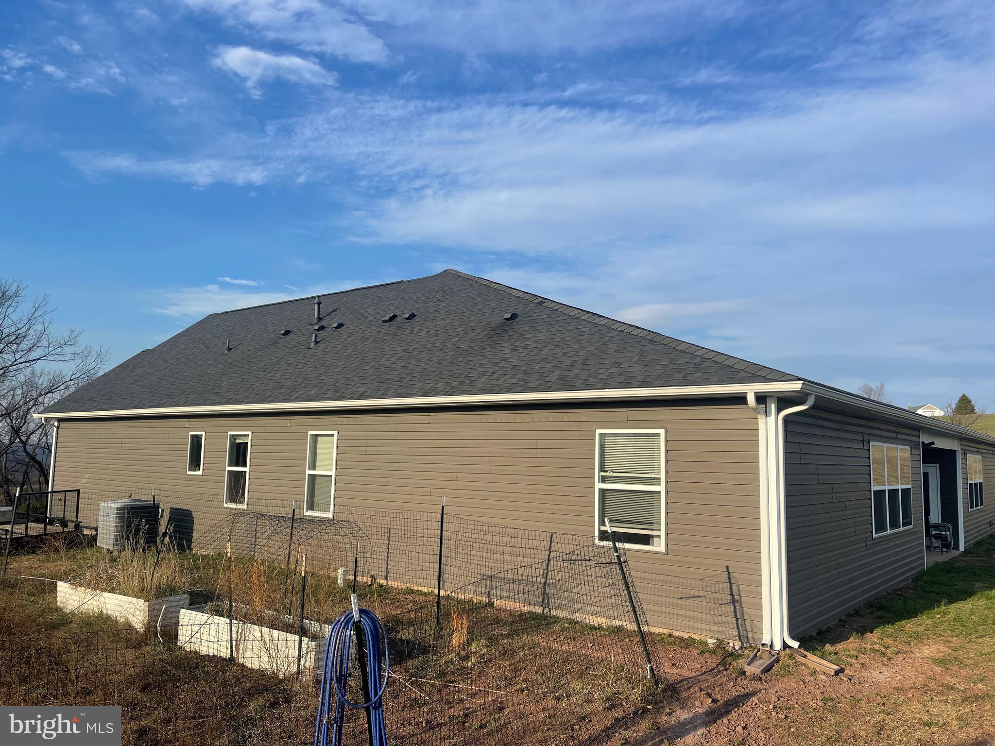 QUAIL HILL - Residential