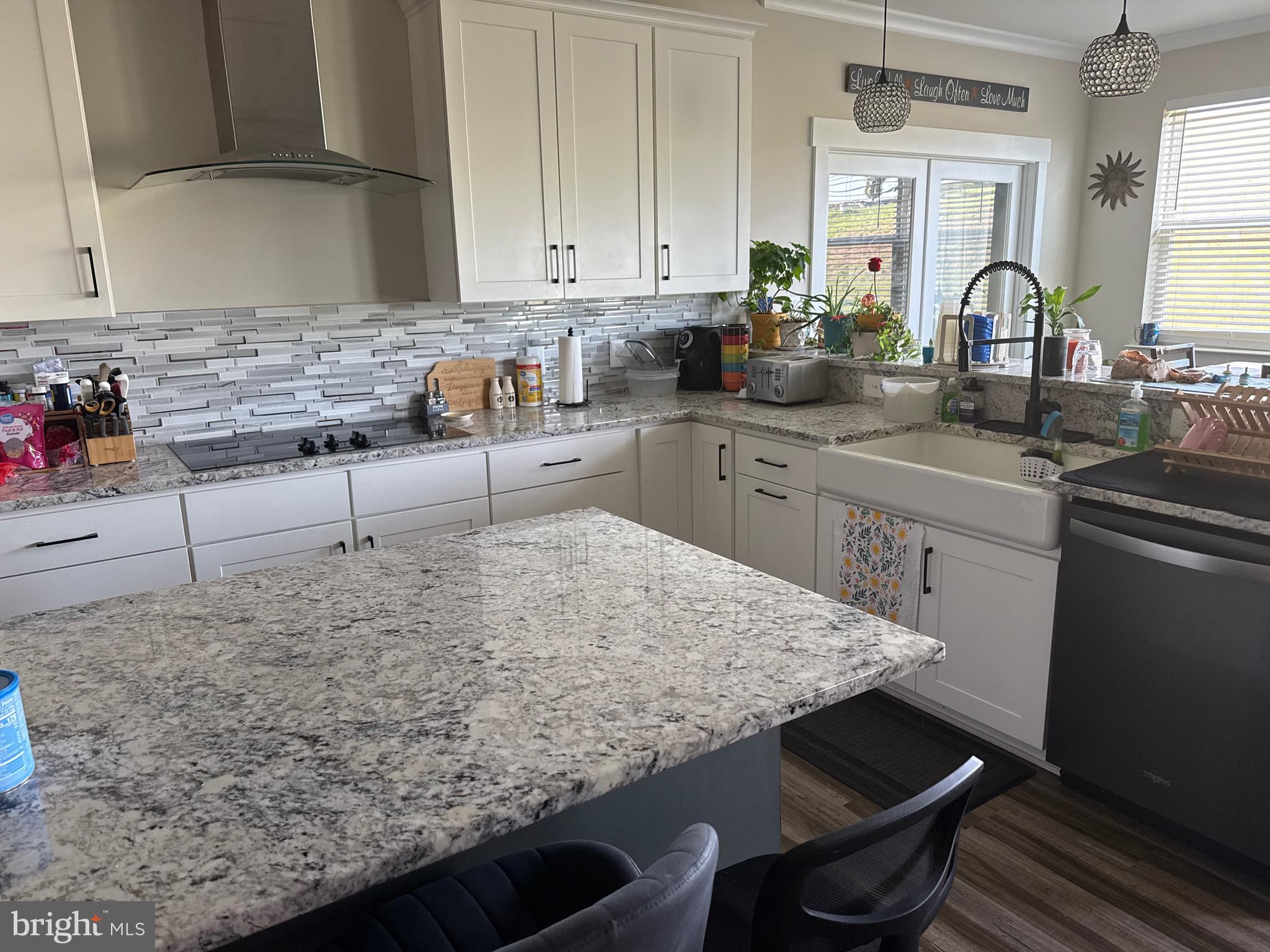 QUAIL HILL - Residential