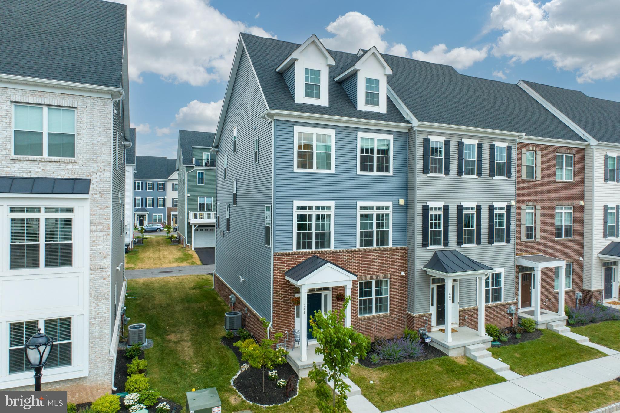 STEELPOINTE - Residential Lease