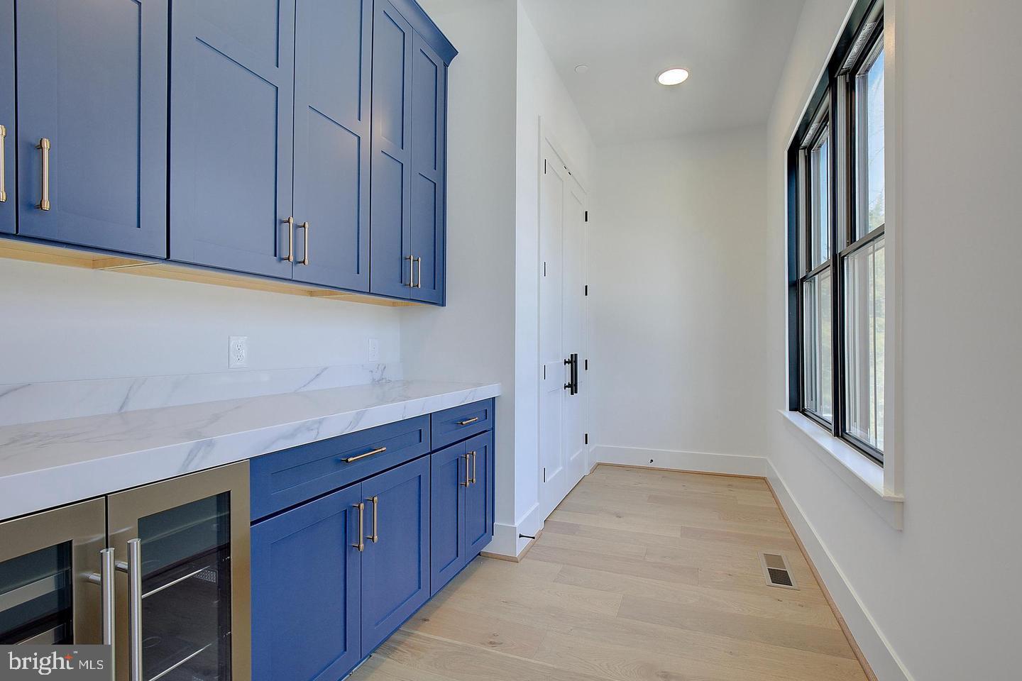 SELBY ON THE BAY - Residential