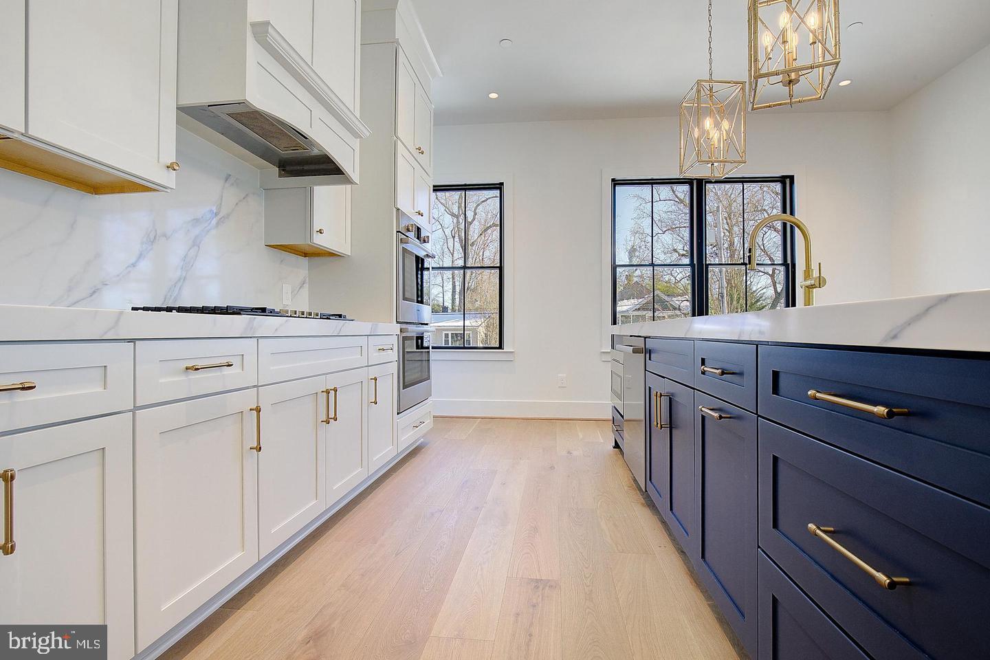 SELBY ON THE BAY - Residential