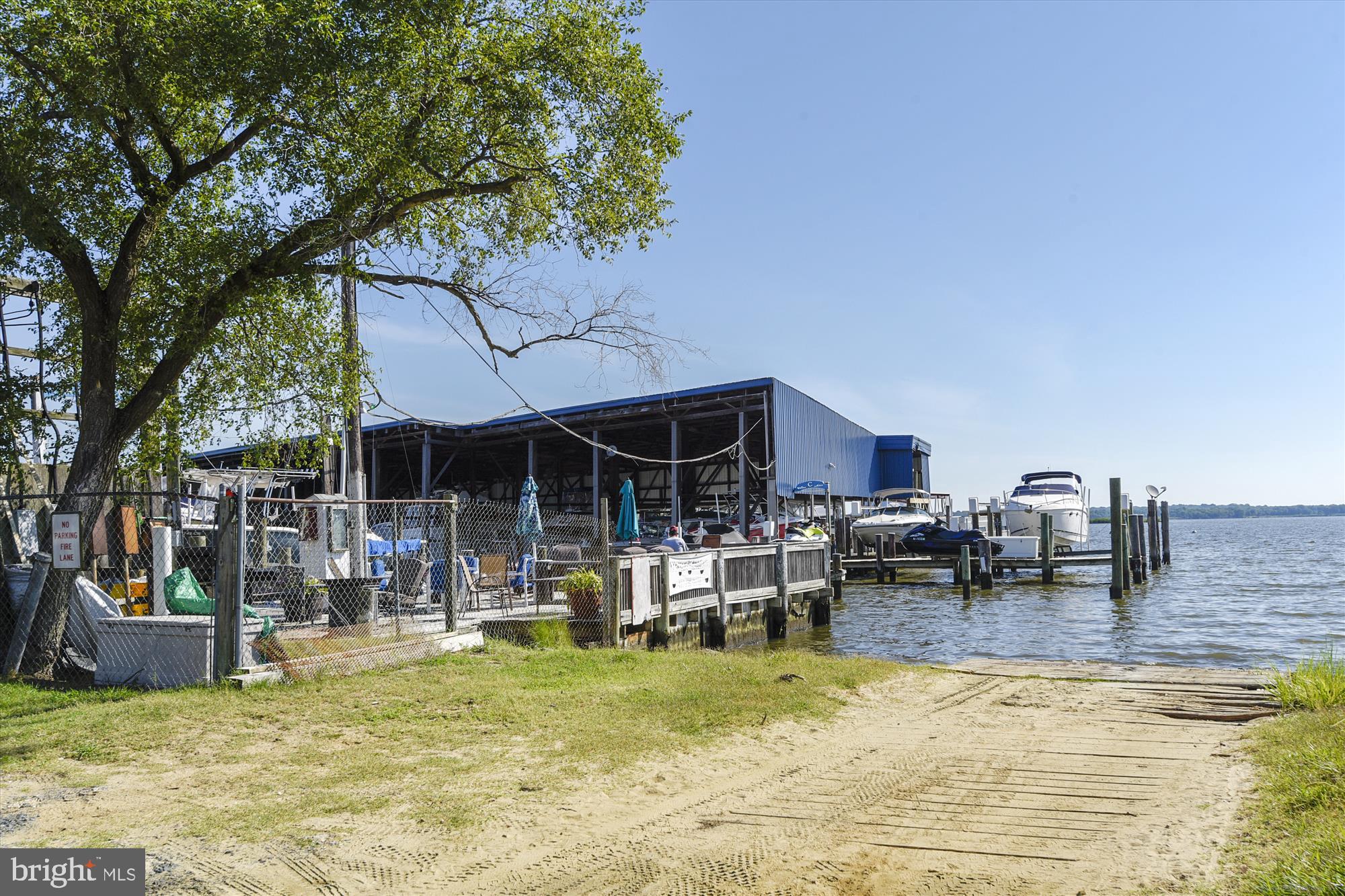 SELBY ON THE BAY - Residential