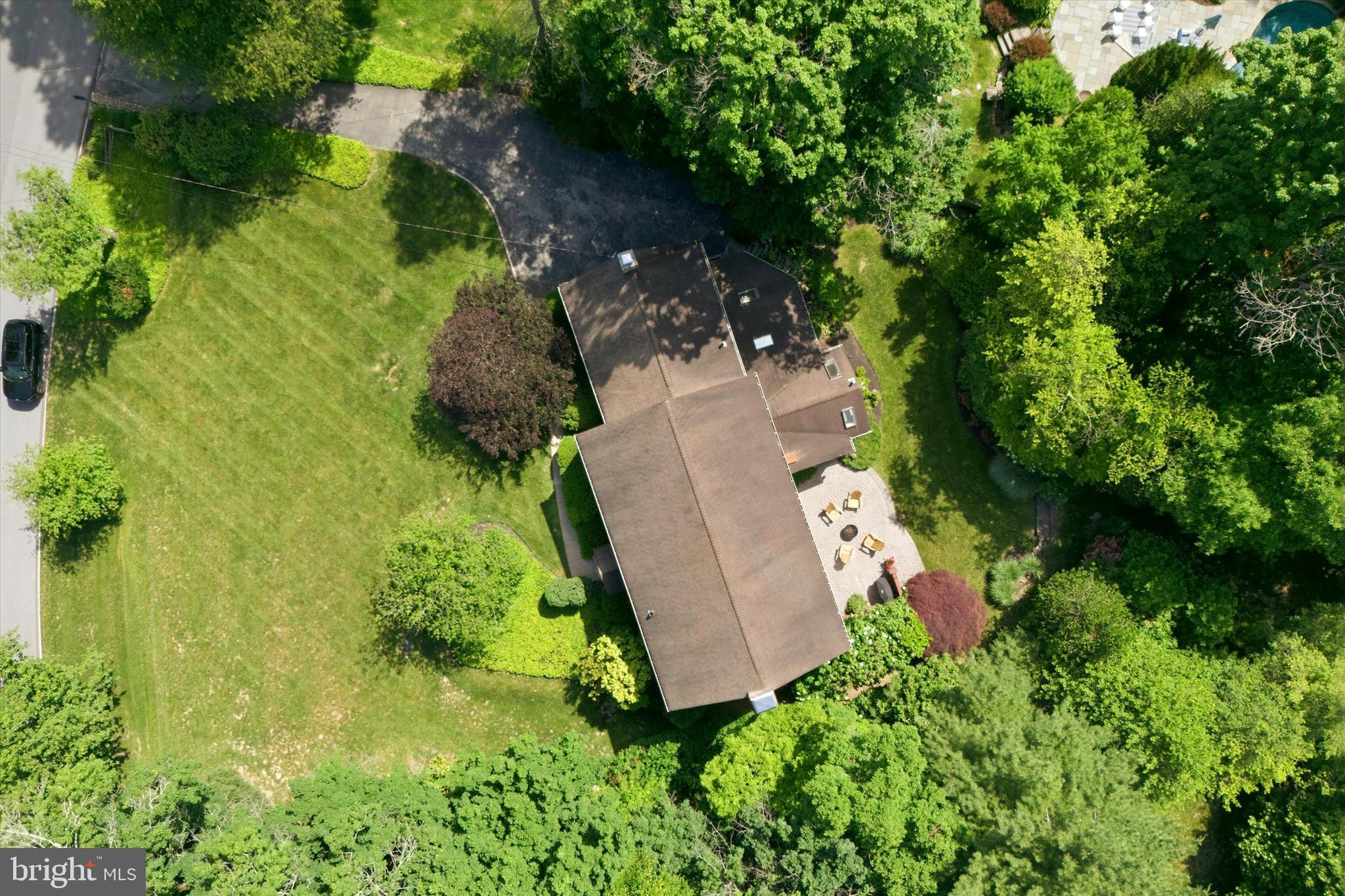 GLADWYNE - Residential