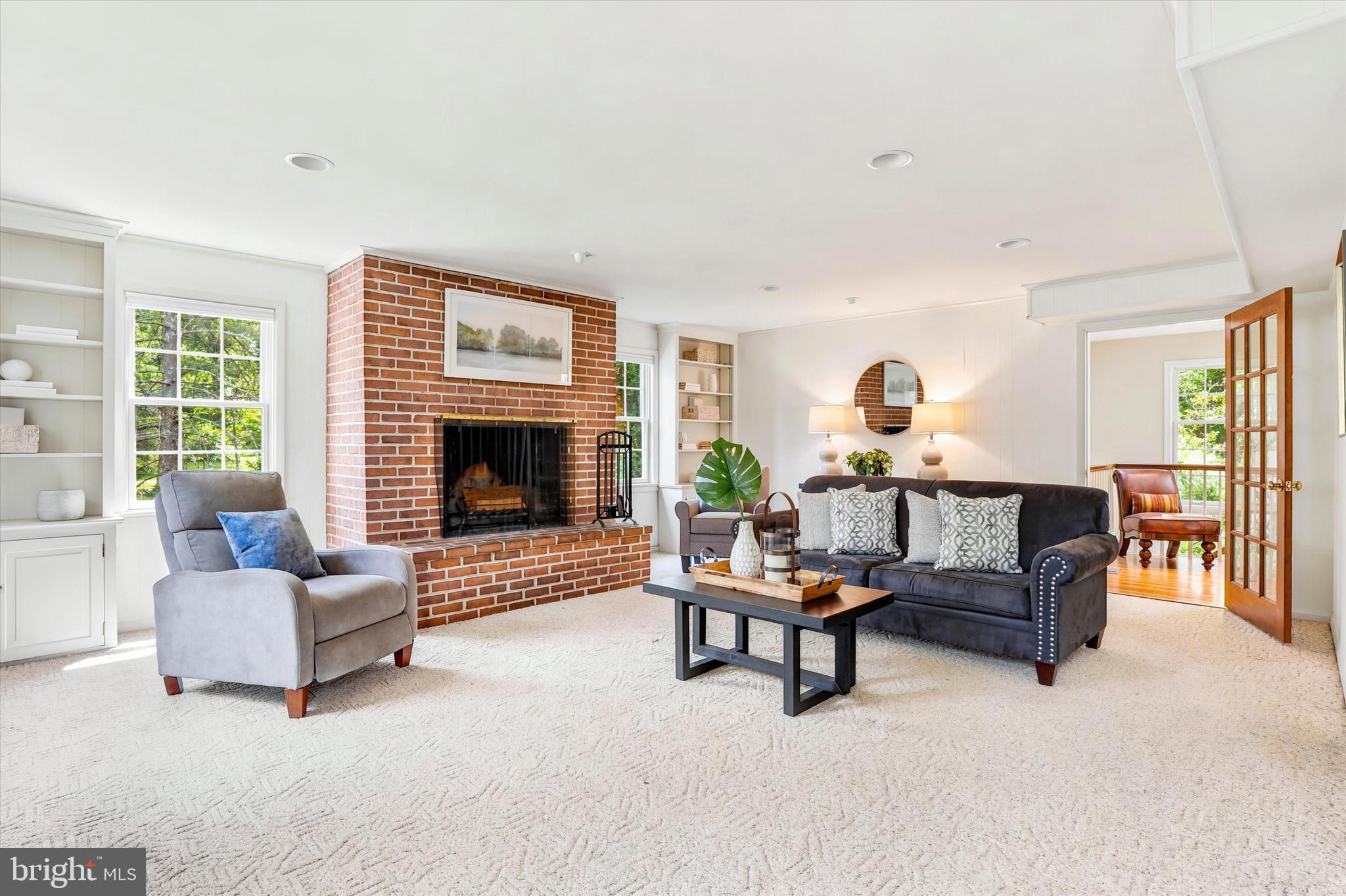GLADWYNE - Residential
