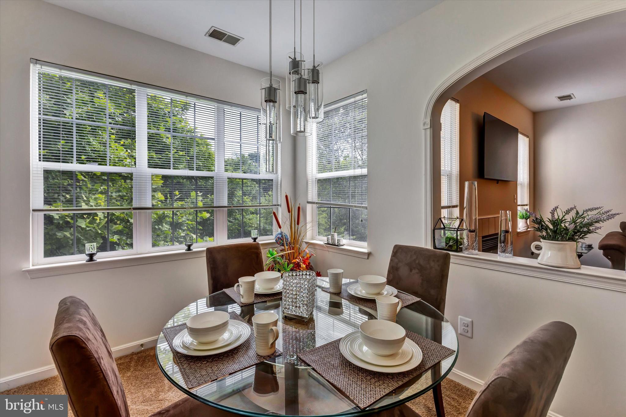 HOLLINGTON - Residential