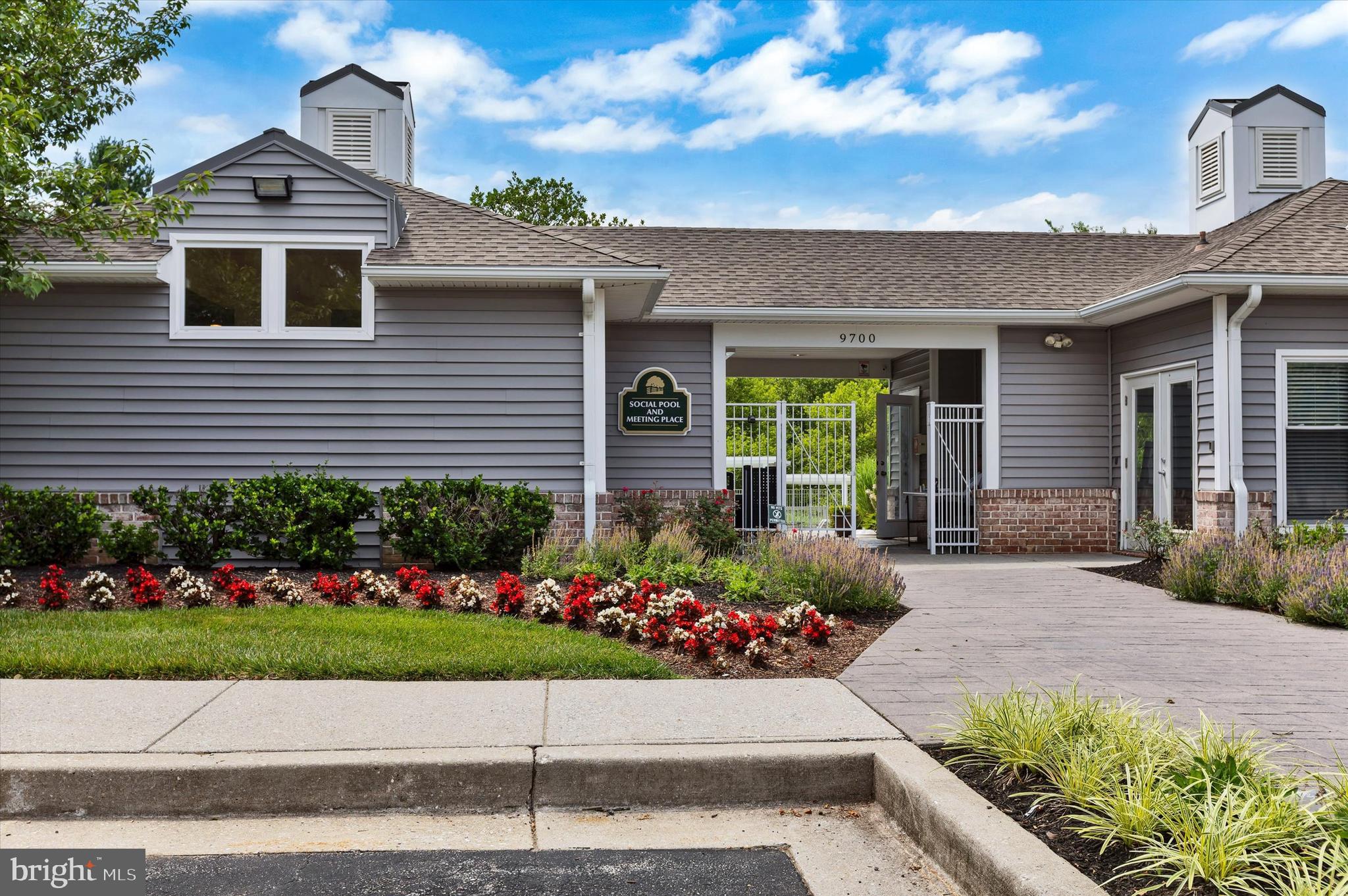 HOLLINGTON - Residential
