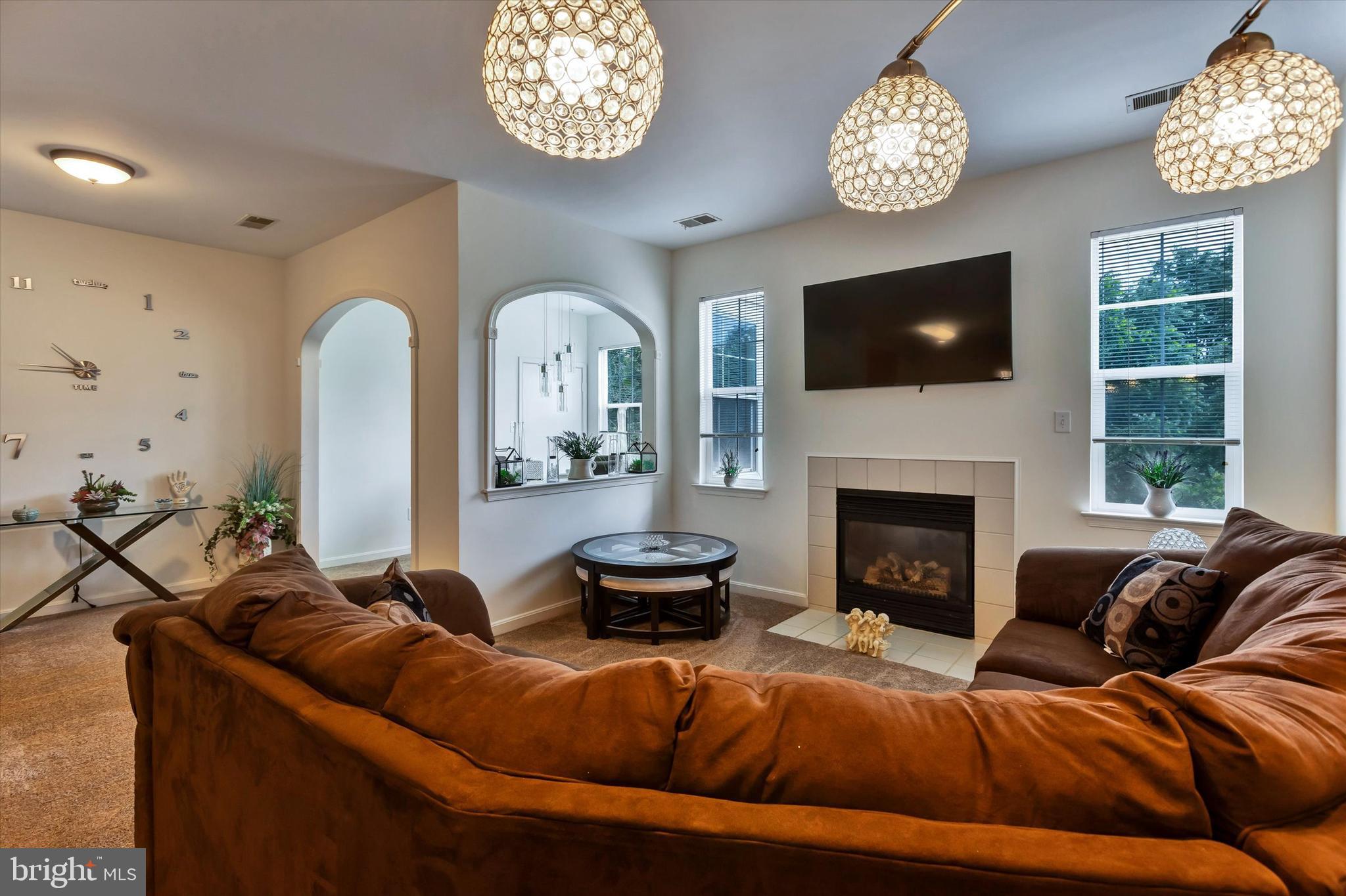 HOLLINGTON - Residential