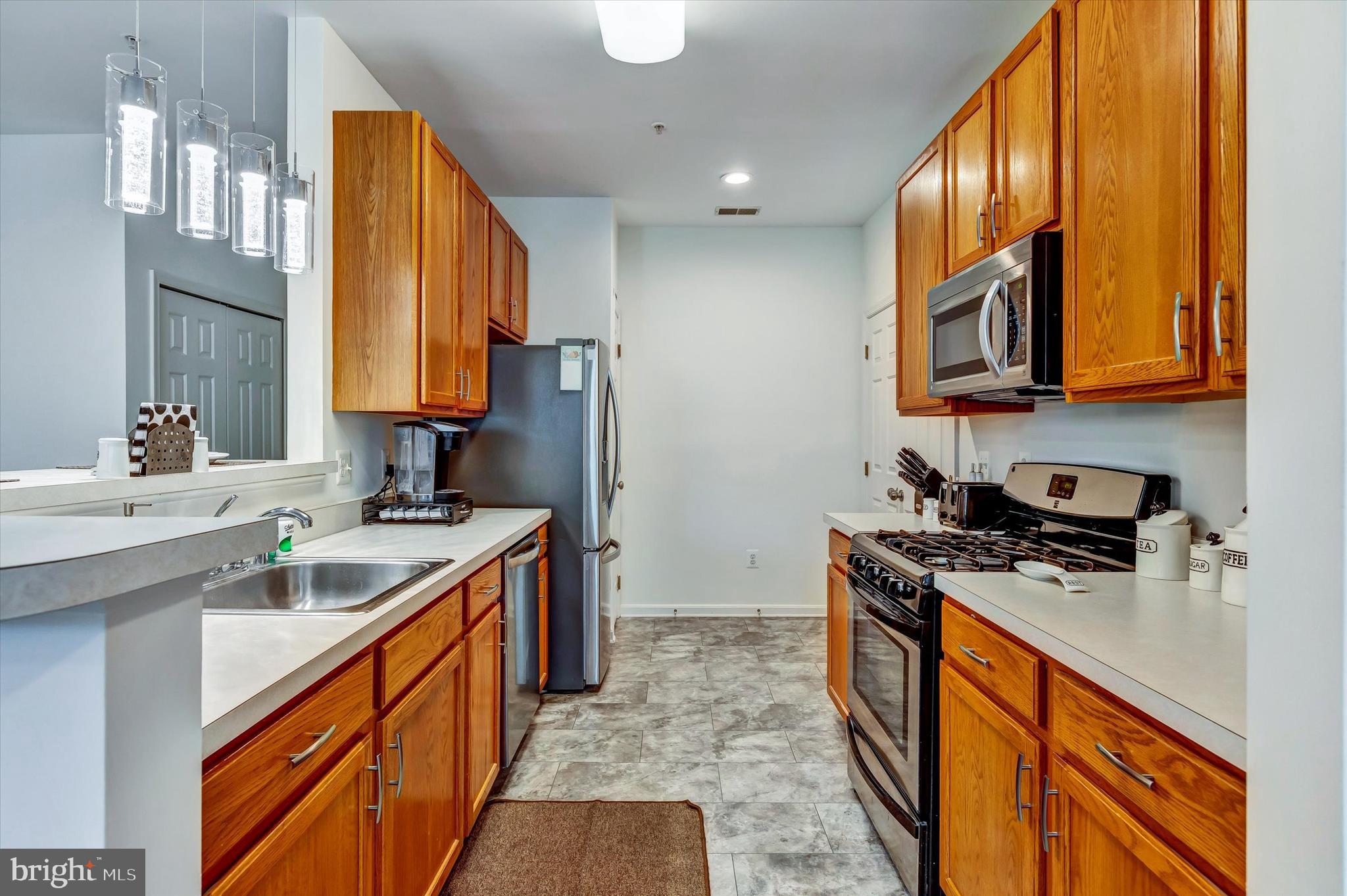 HOLLINGTON - Residential