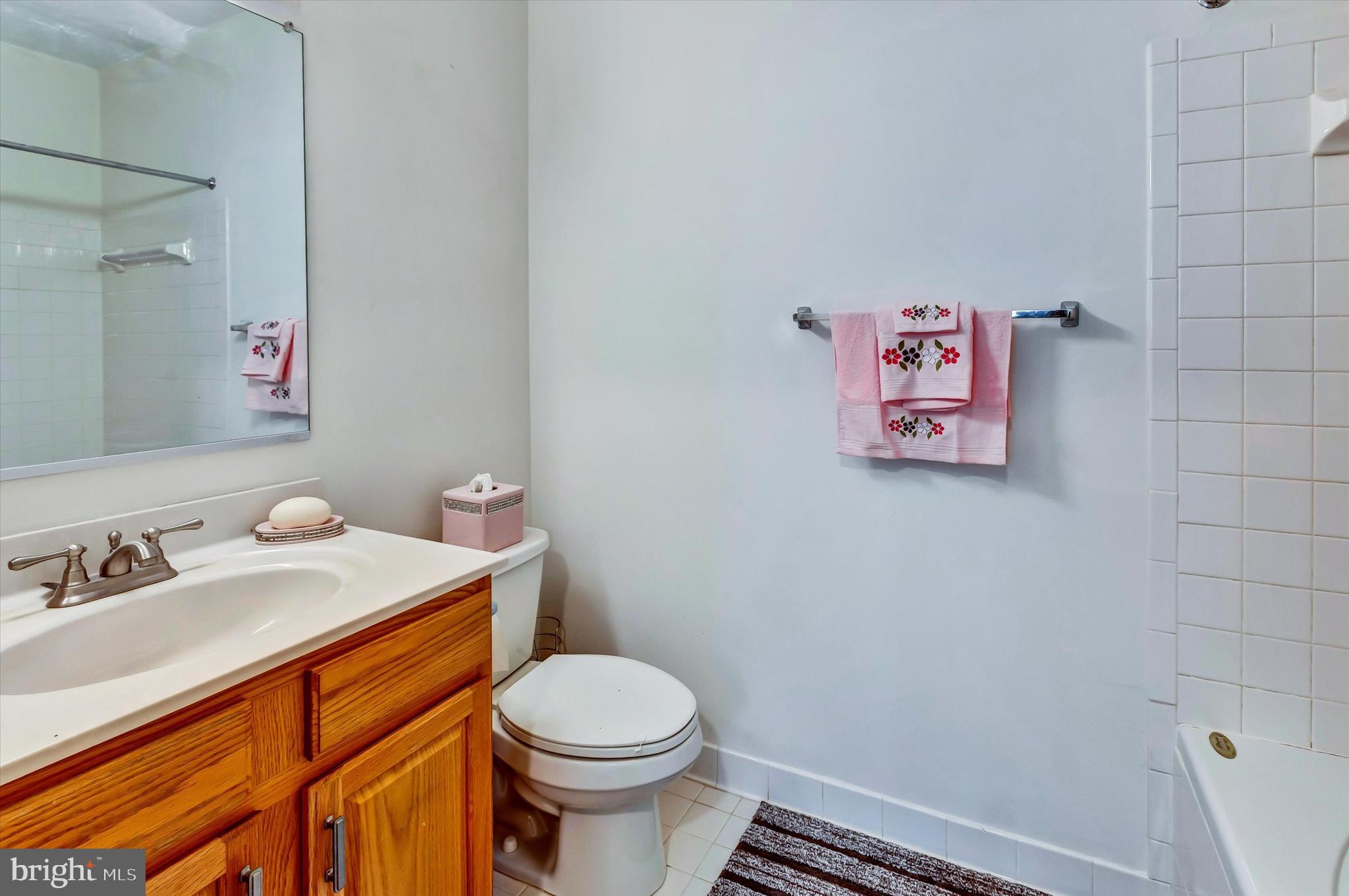 HOLLINGTON - Residential