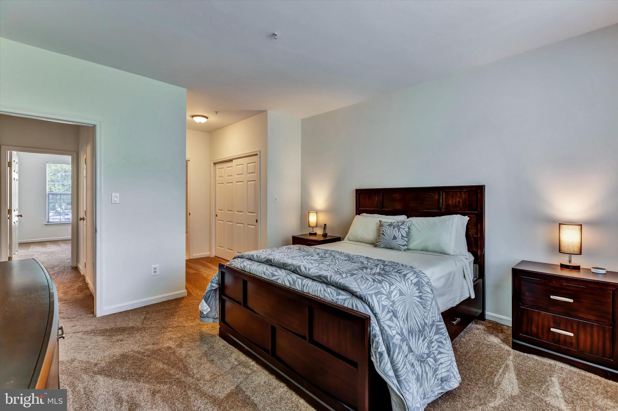 HOLLINGTON - Residential