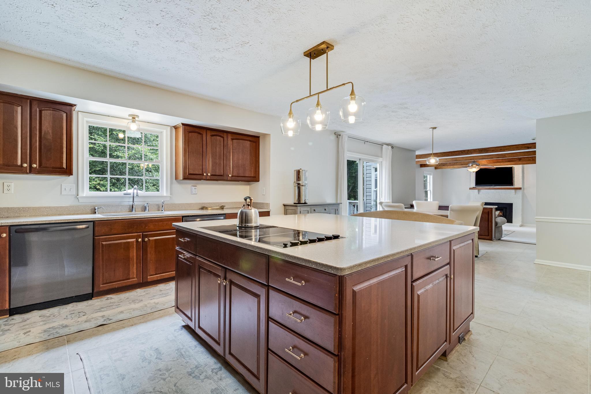 VALLEY VIEW - Residential