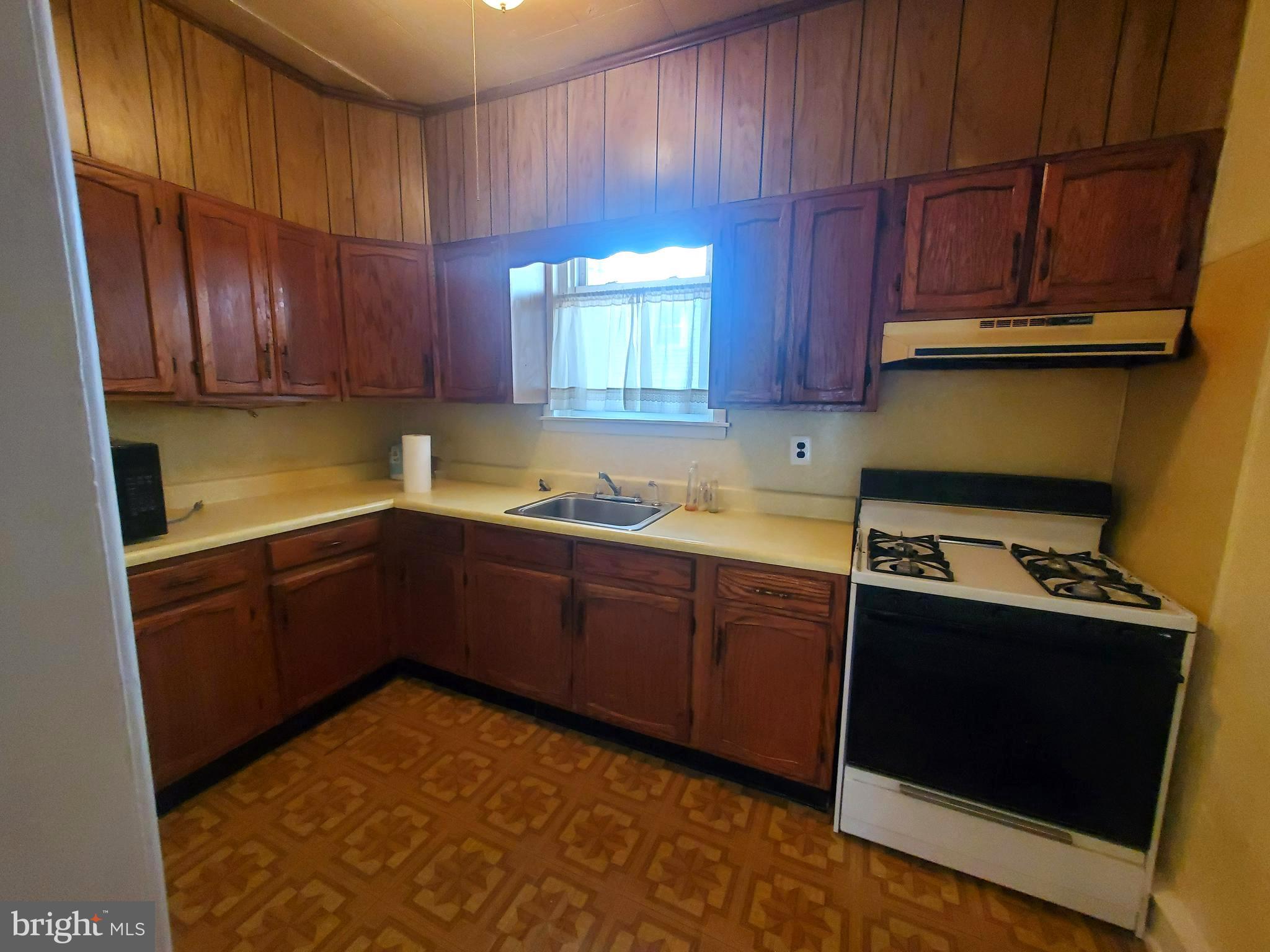 FERN ROCK - Residential