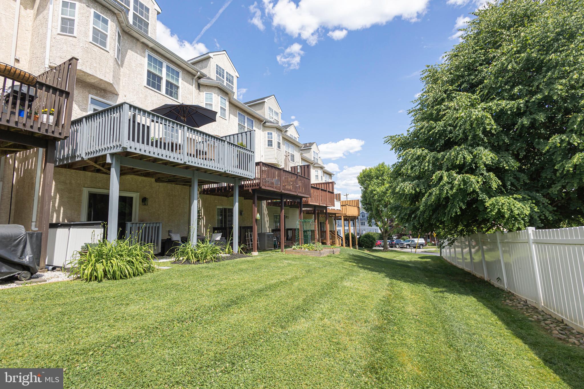CONSHOHOCKEN - Residential