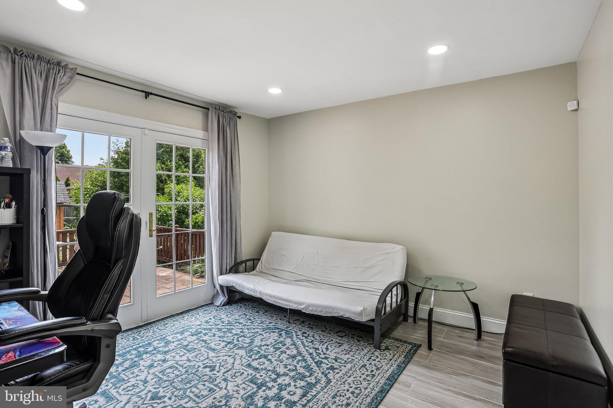 FAIRBRIDGE - Residential
