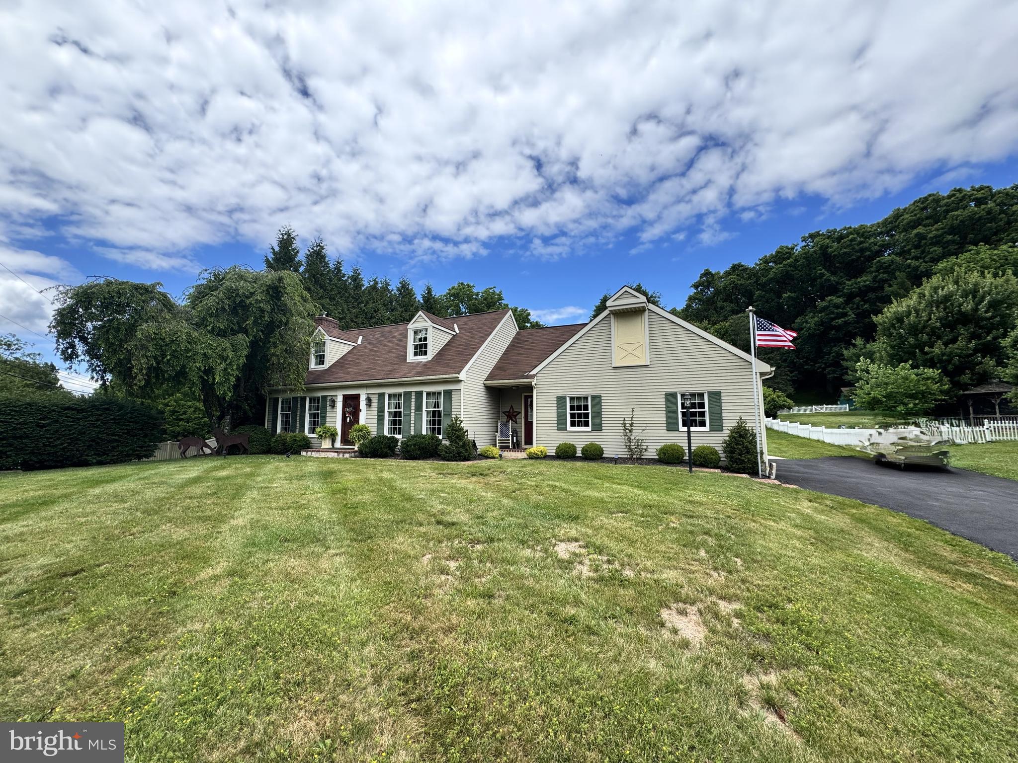 BEACON HILLS - Residential