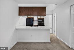 CHRISTOPHER COURT - Residential