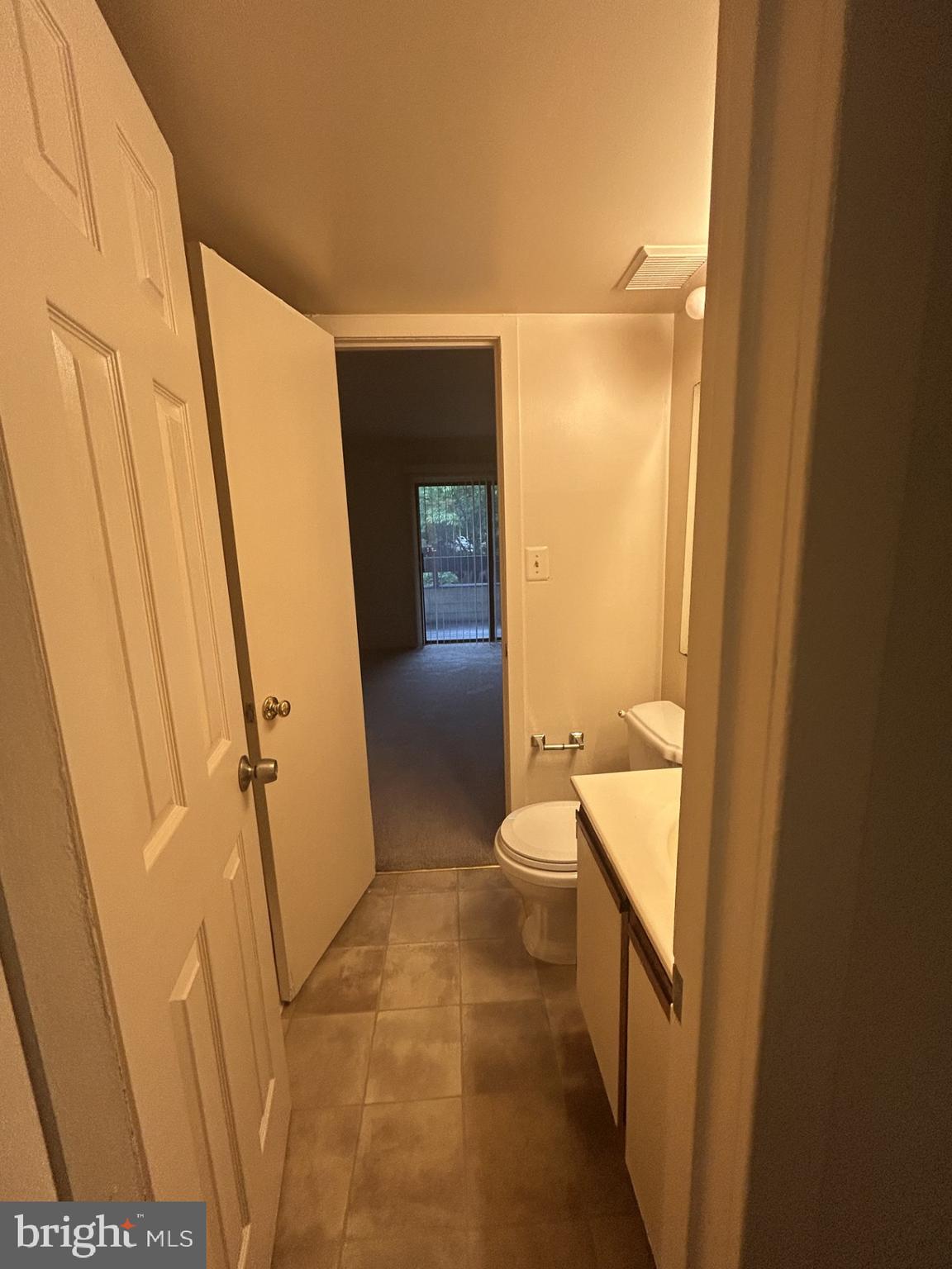 CHRISTOPHER COURT - Residential