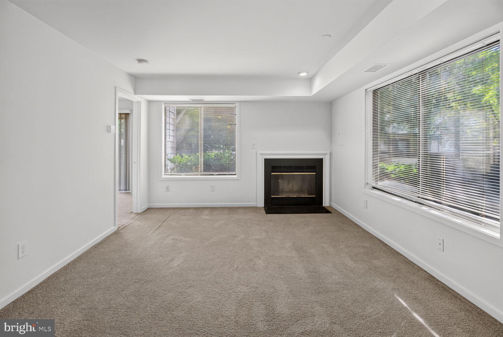 CHRISTOPHER COURT - Residential