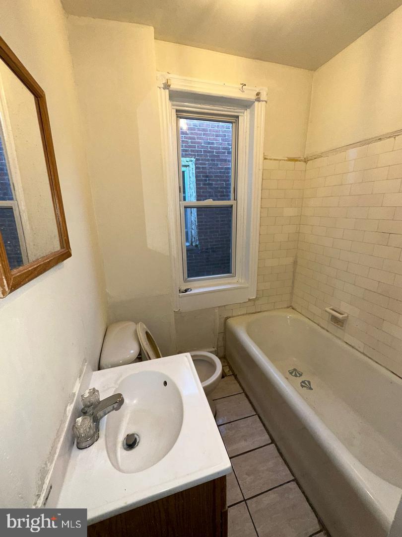 CARROLL PARK - Residential Income