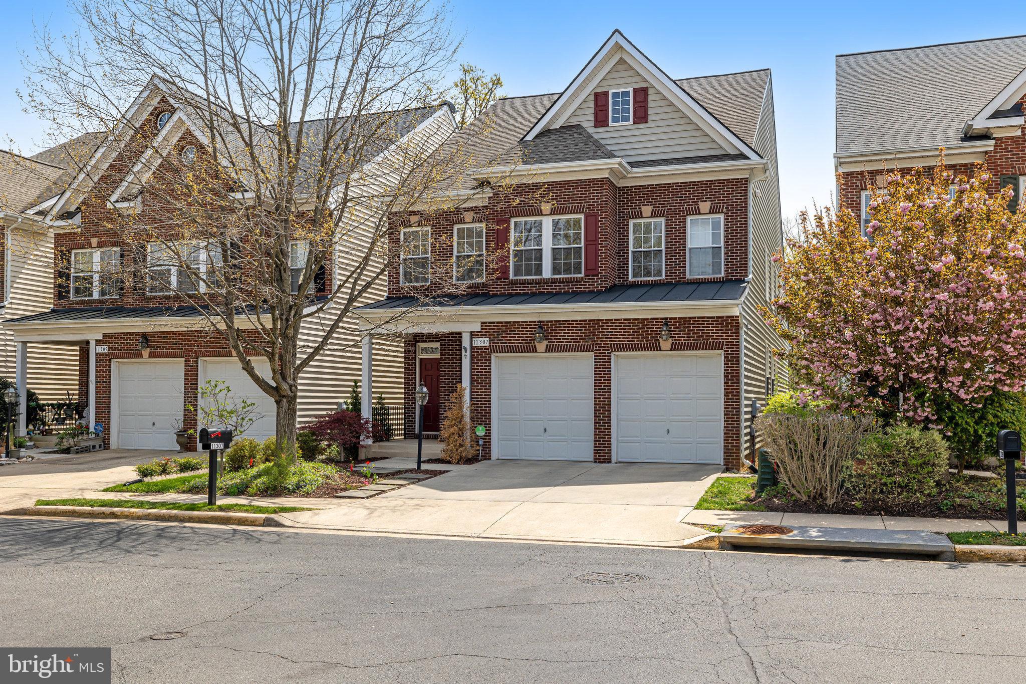 CLOISTERS OF FAIRFAX - Residential