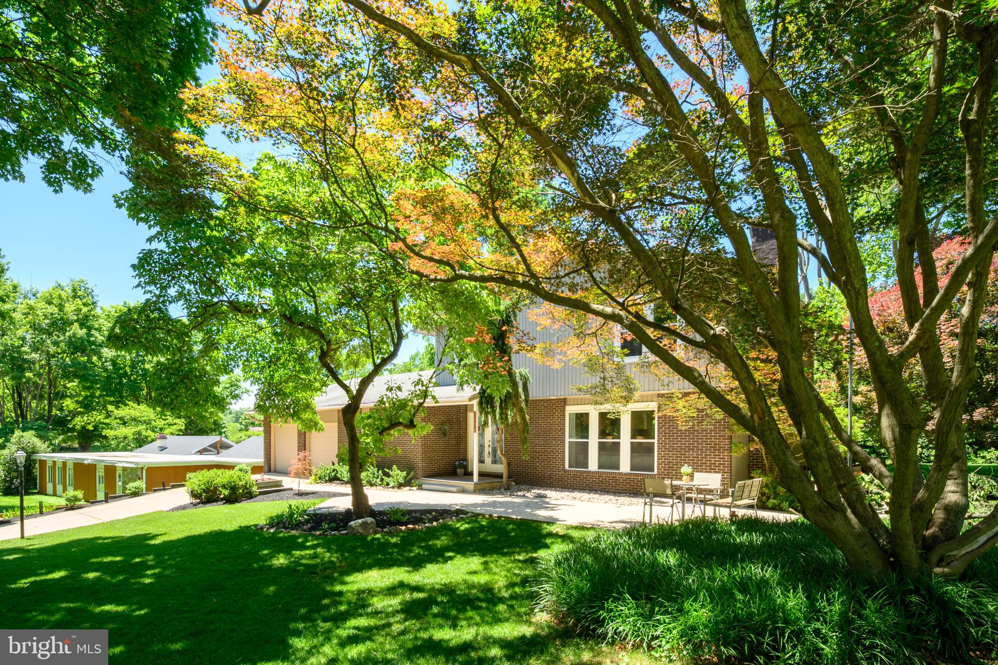 THE BIRCHES - Residential