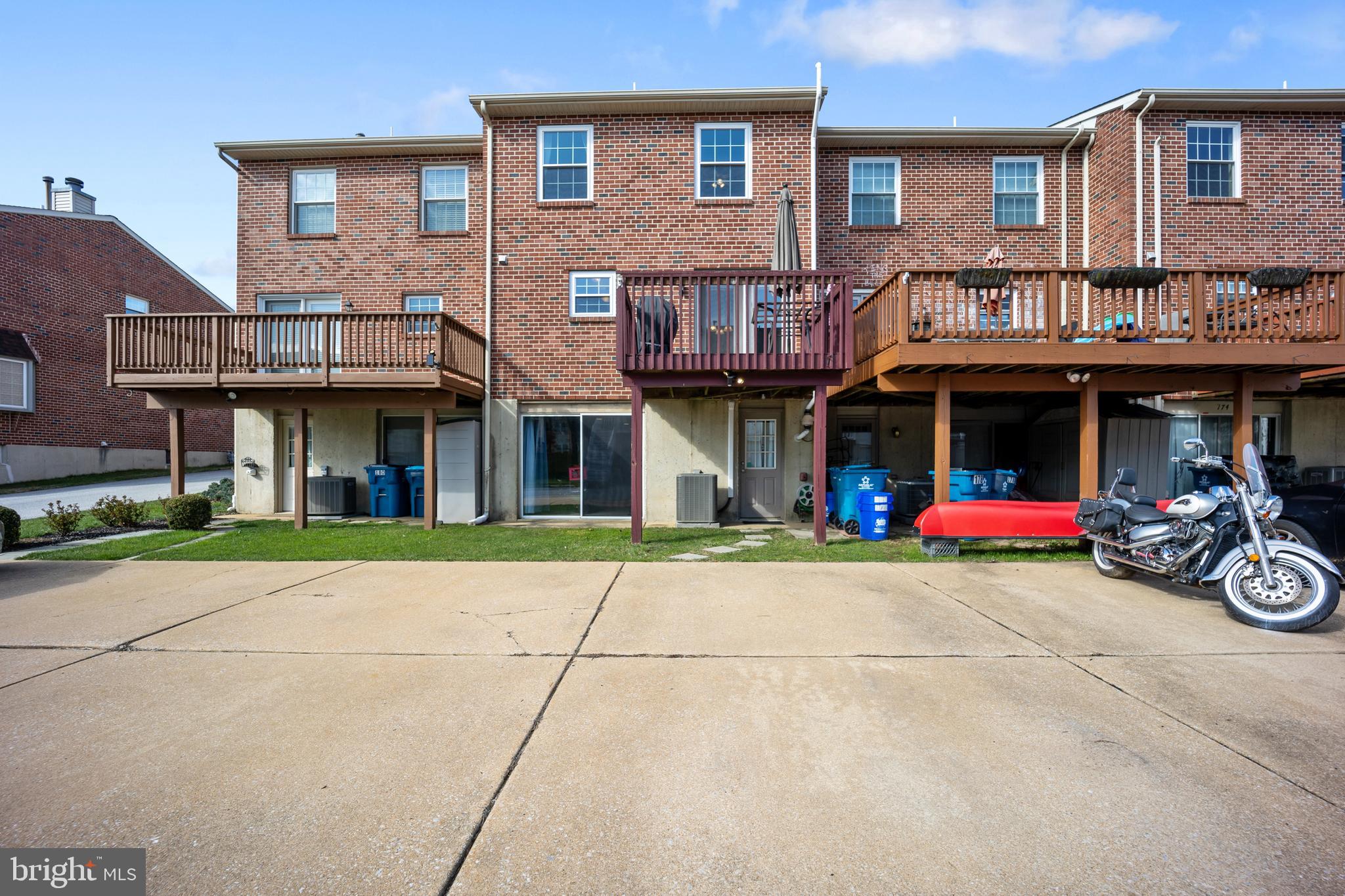 VILLAGE OF SHANNON - Residential