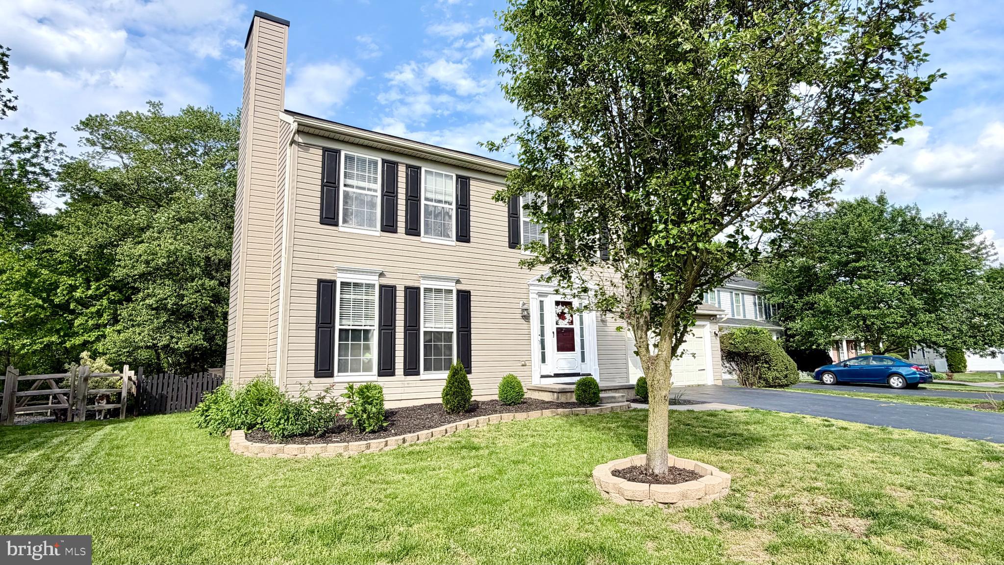 WOODLAND VILLAGE - Residential