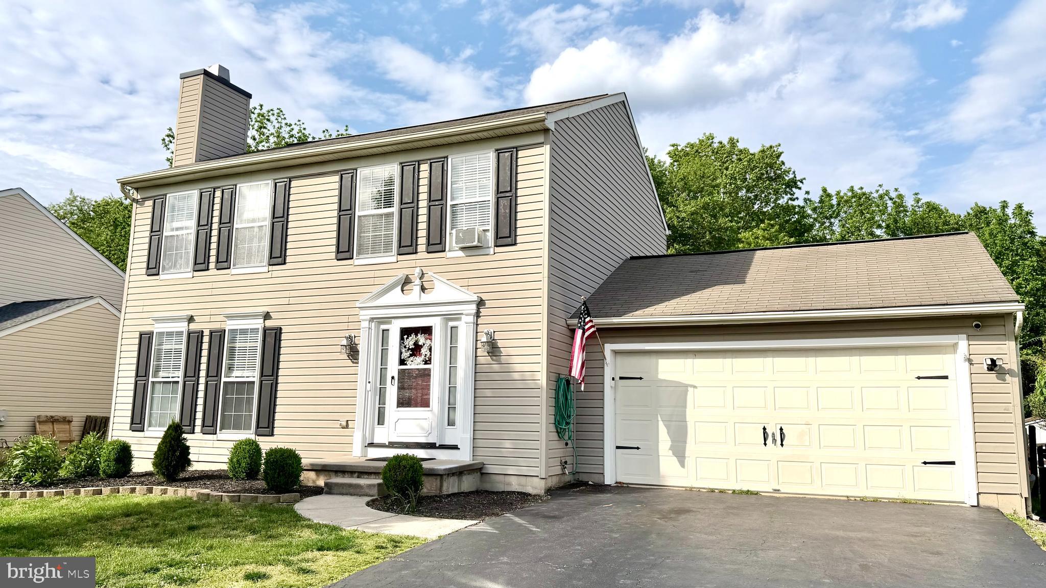 WOODLAND VILLAGE - Residential