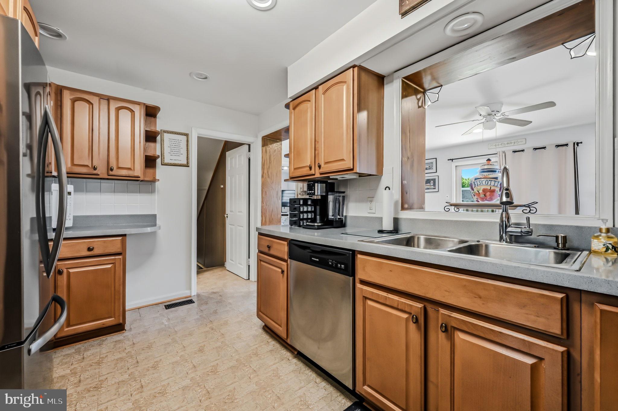 FAIRFAX - Residential