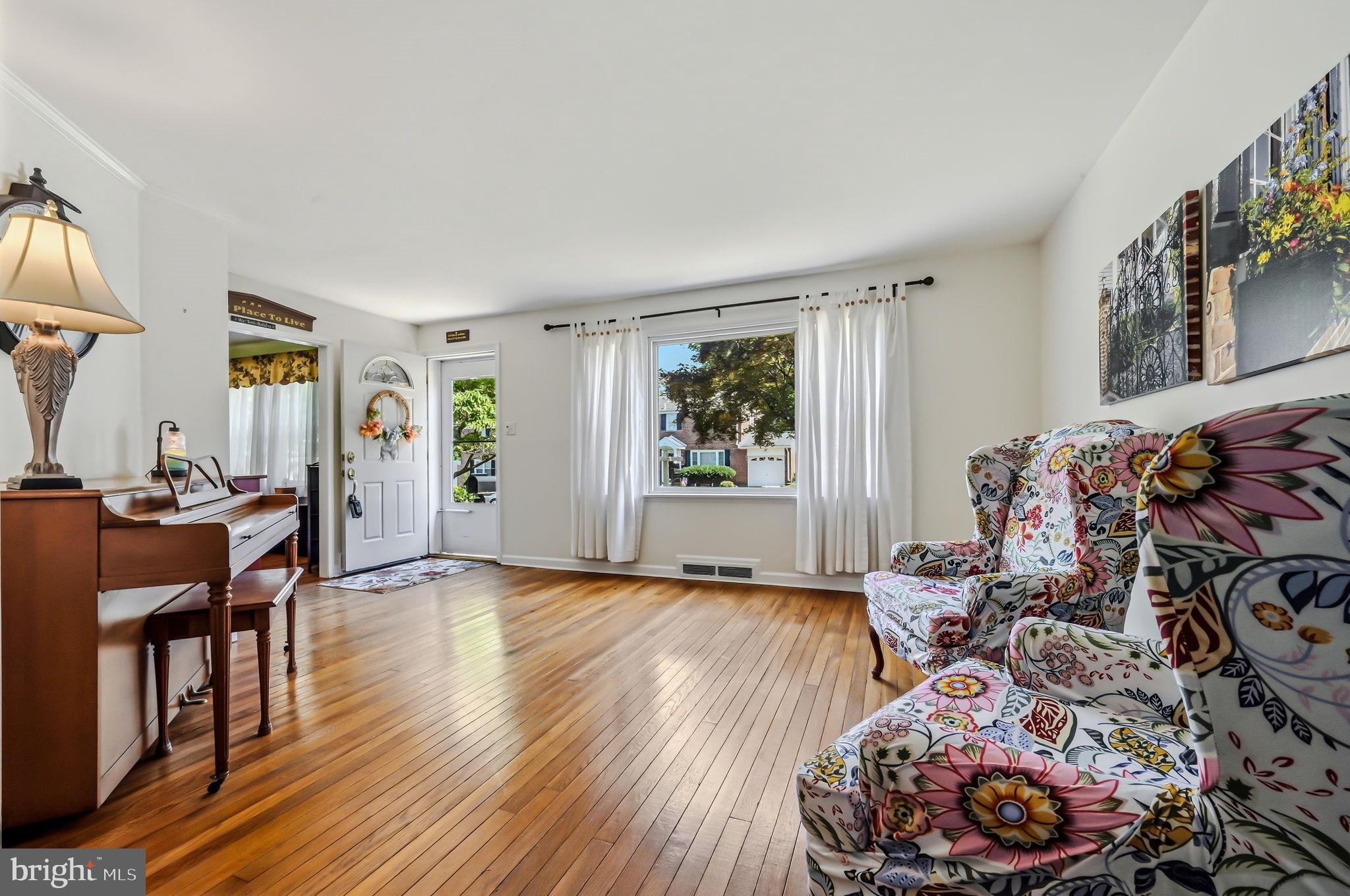 FAIRFAX - Residential