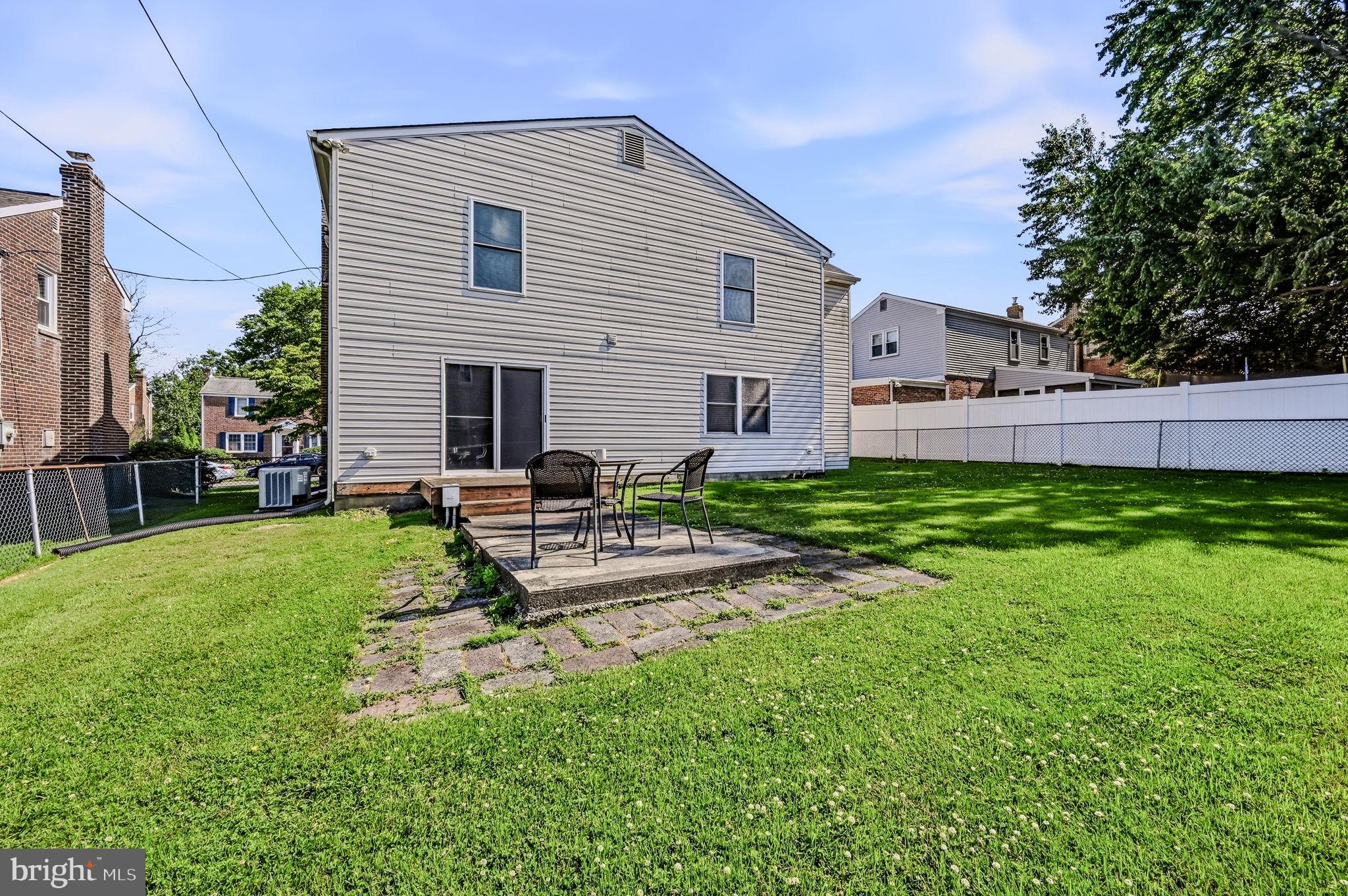 FAIRFAX - Residential