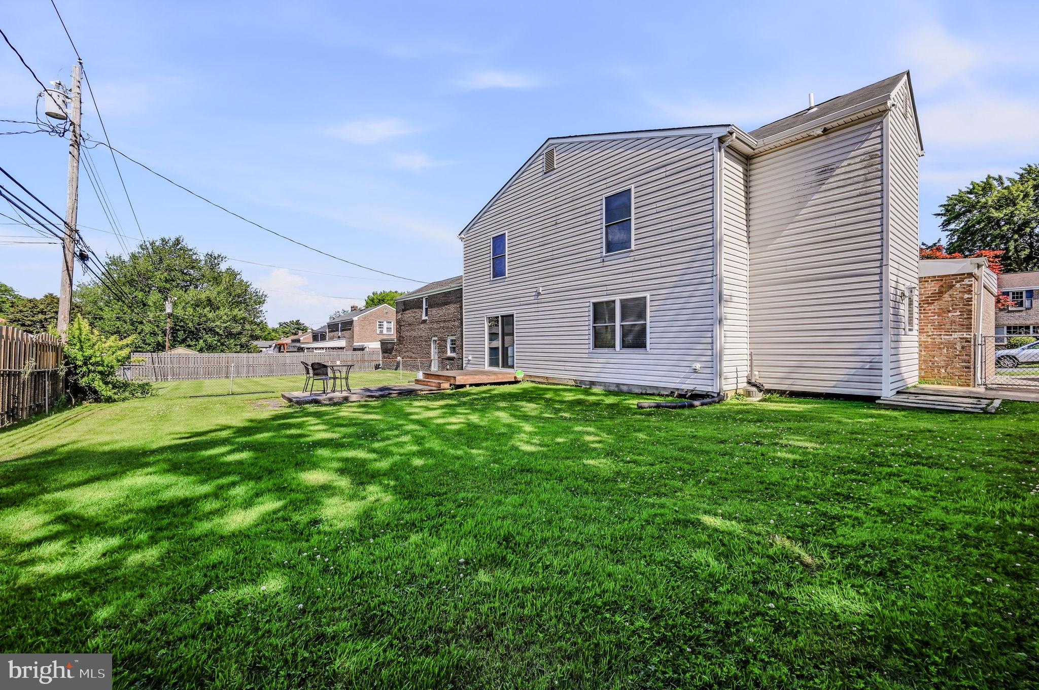 FAIRFAX - Residential