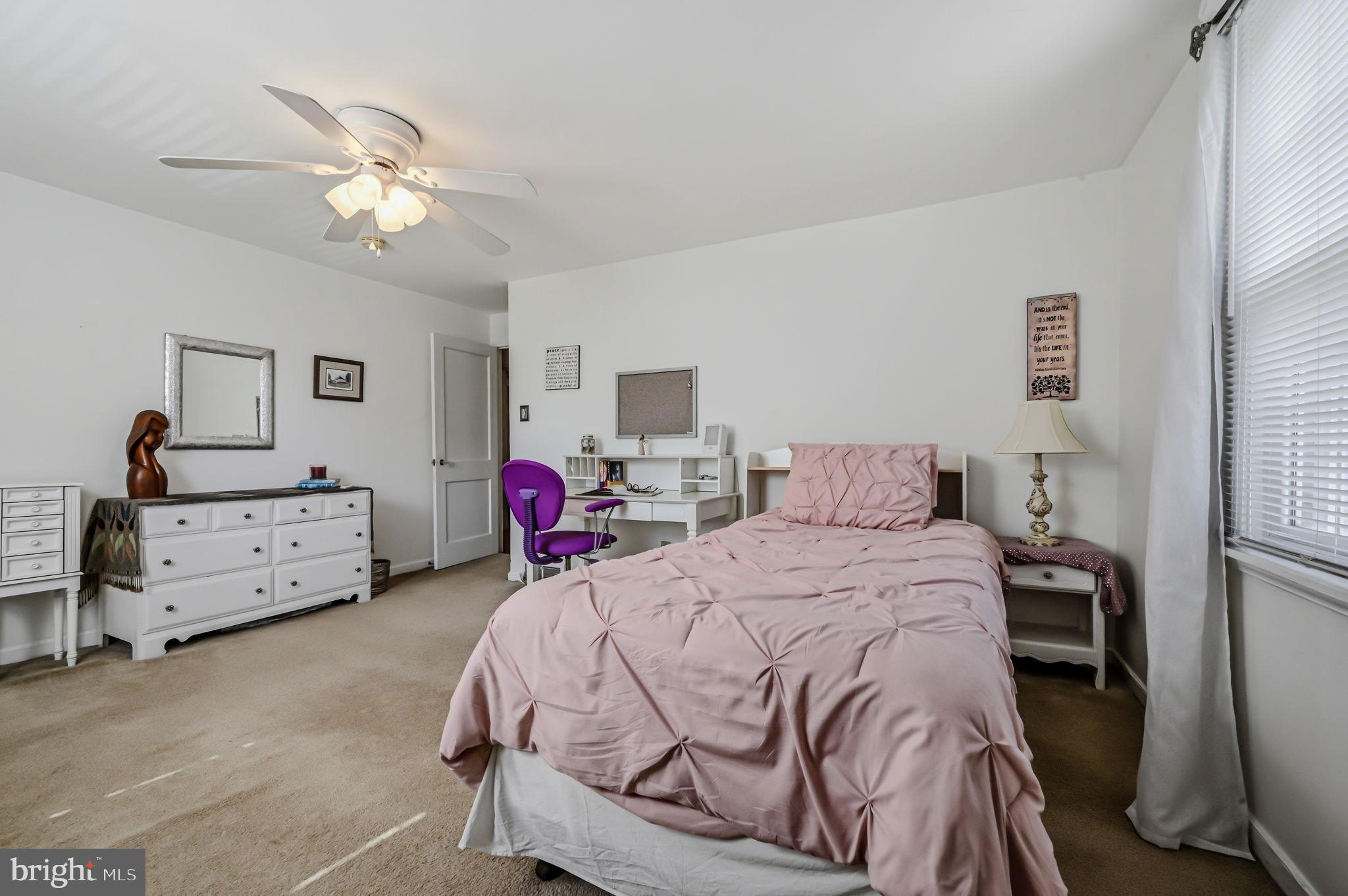 FAIRFAX - Residential