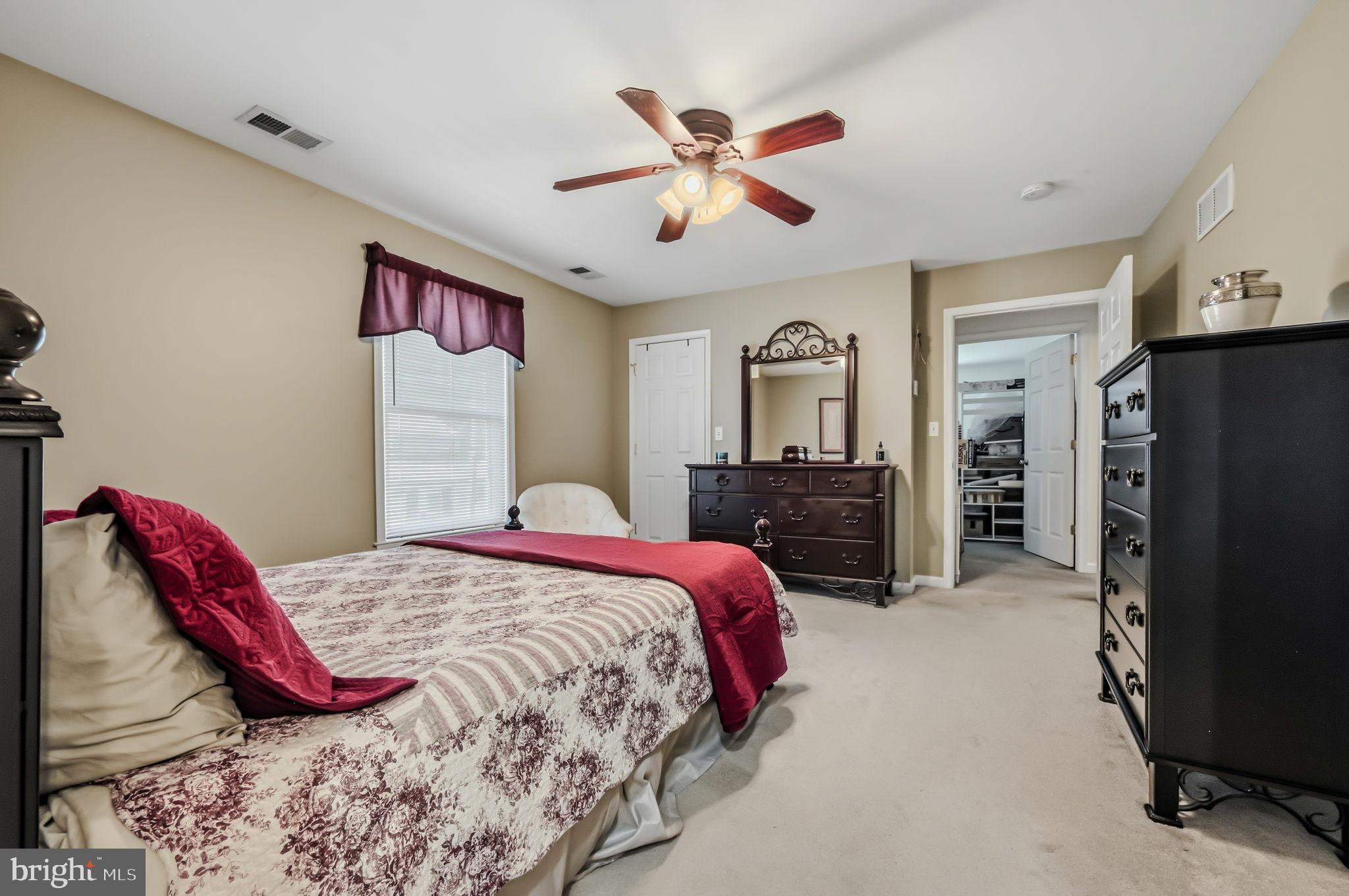 FAIRFAX - Residential