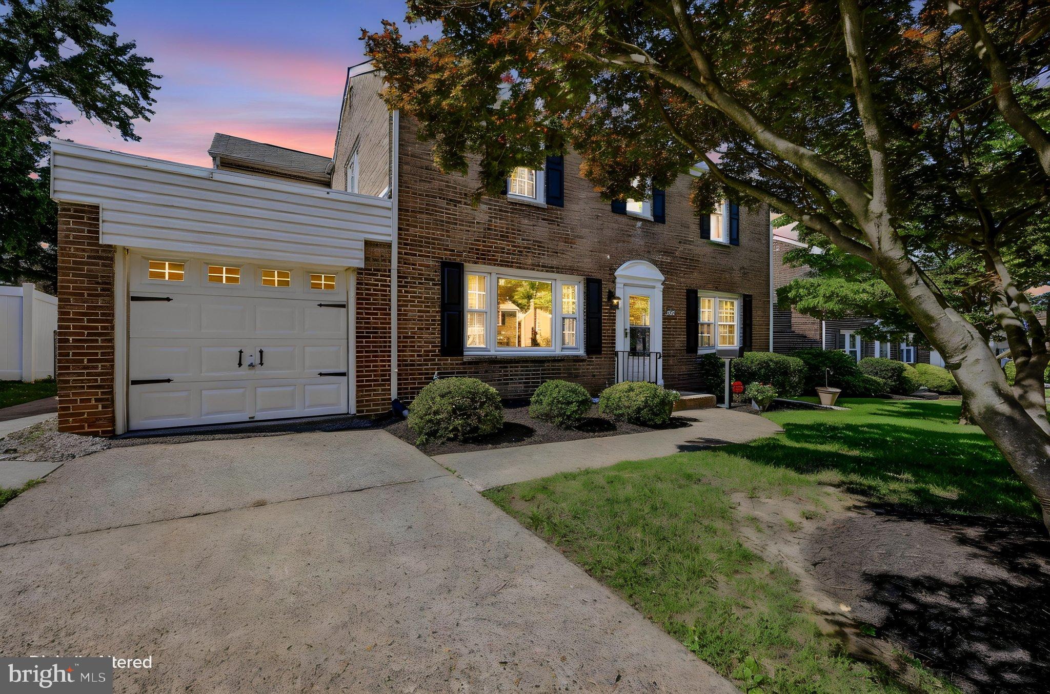 FAIRFAX - Residential