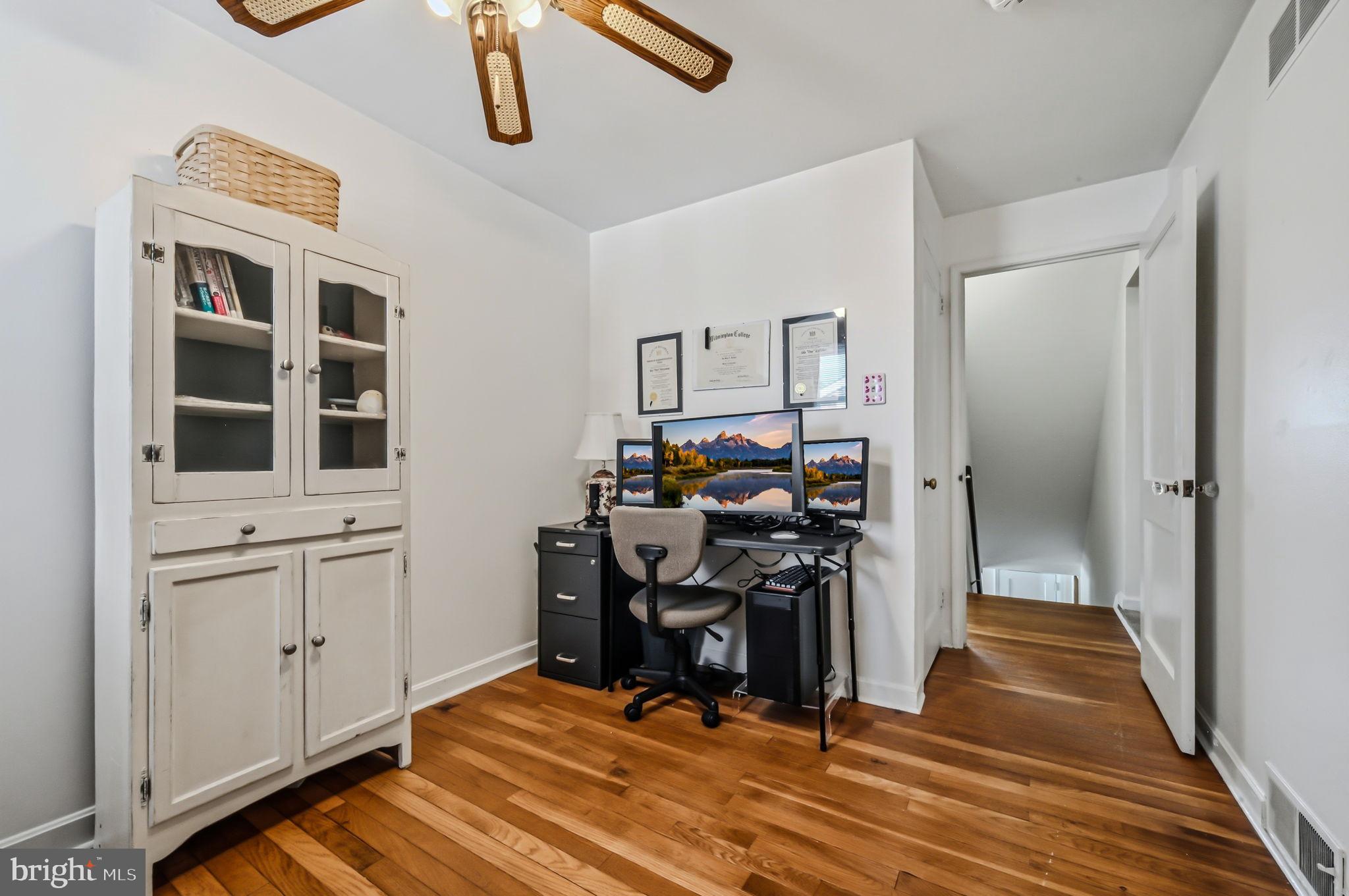 FAIRFAX - Residential
