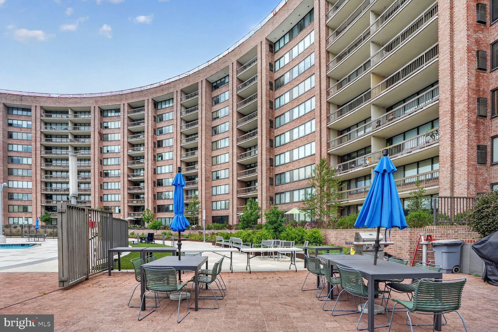 CRYSTAL PARK - Residential