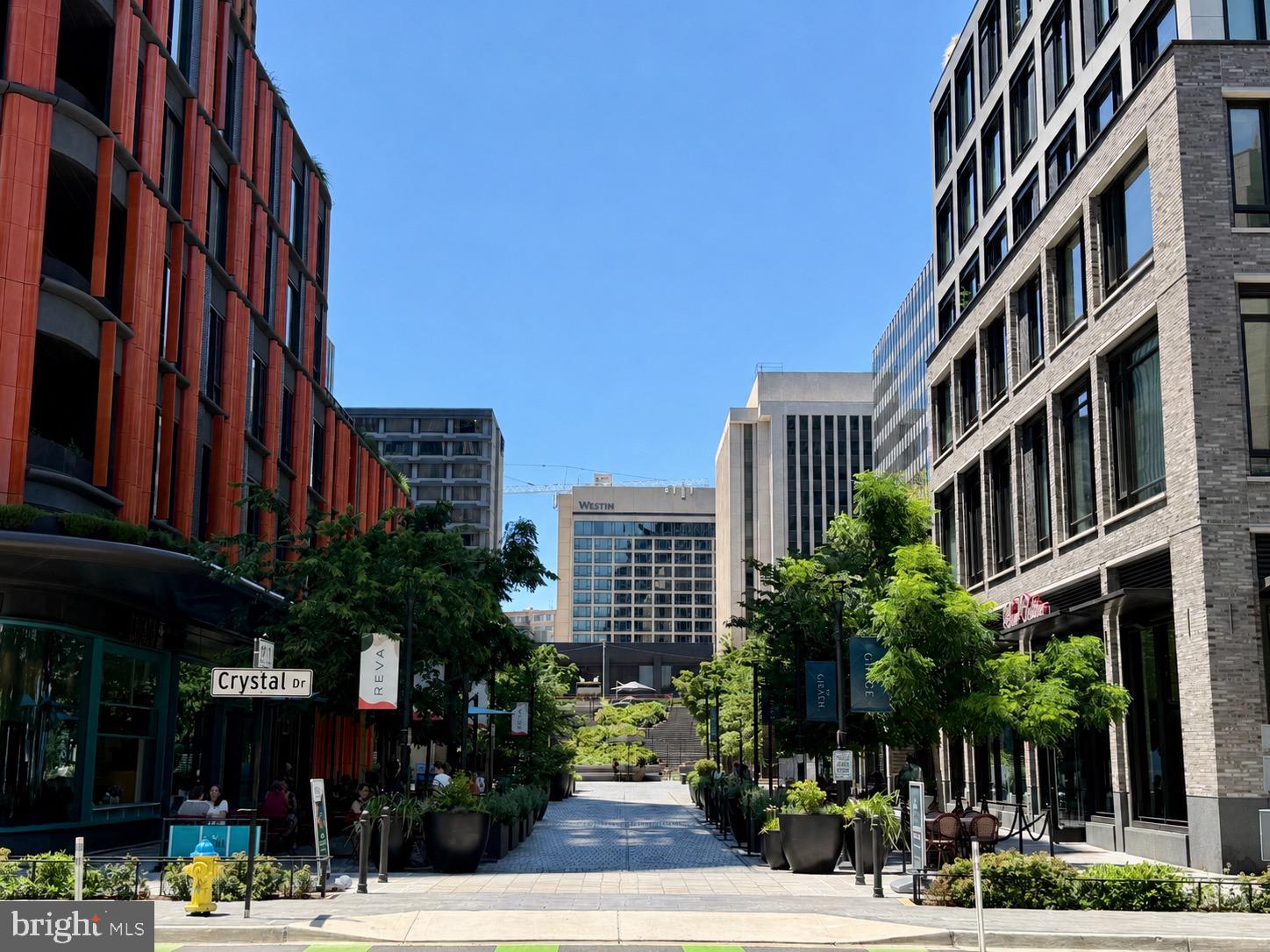 CRYSTAL PARK - Residential